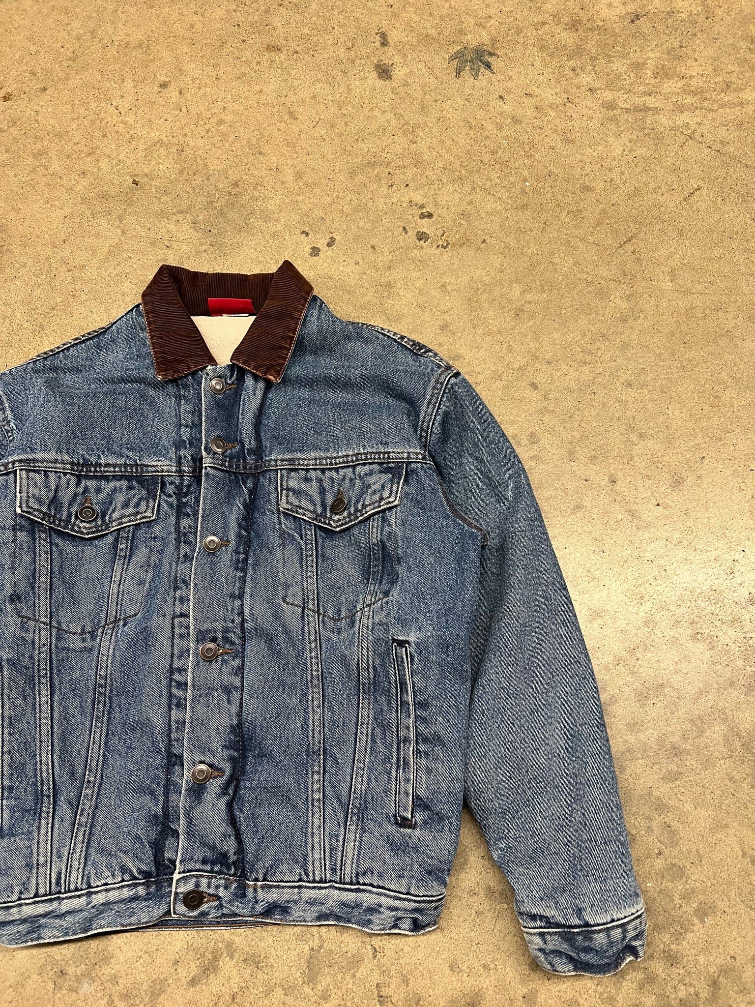 ID WEAR DENIM JACKET / SMALL