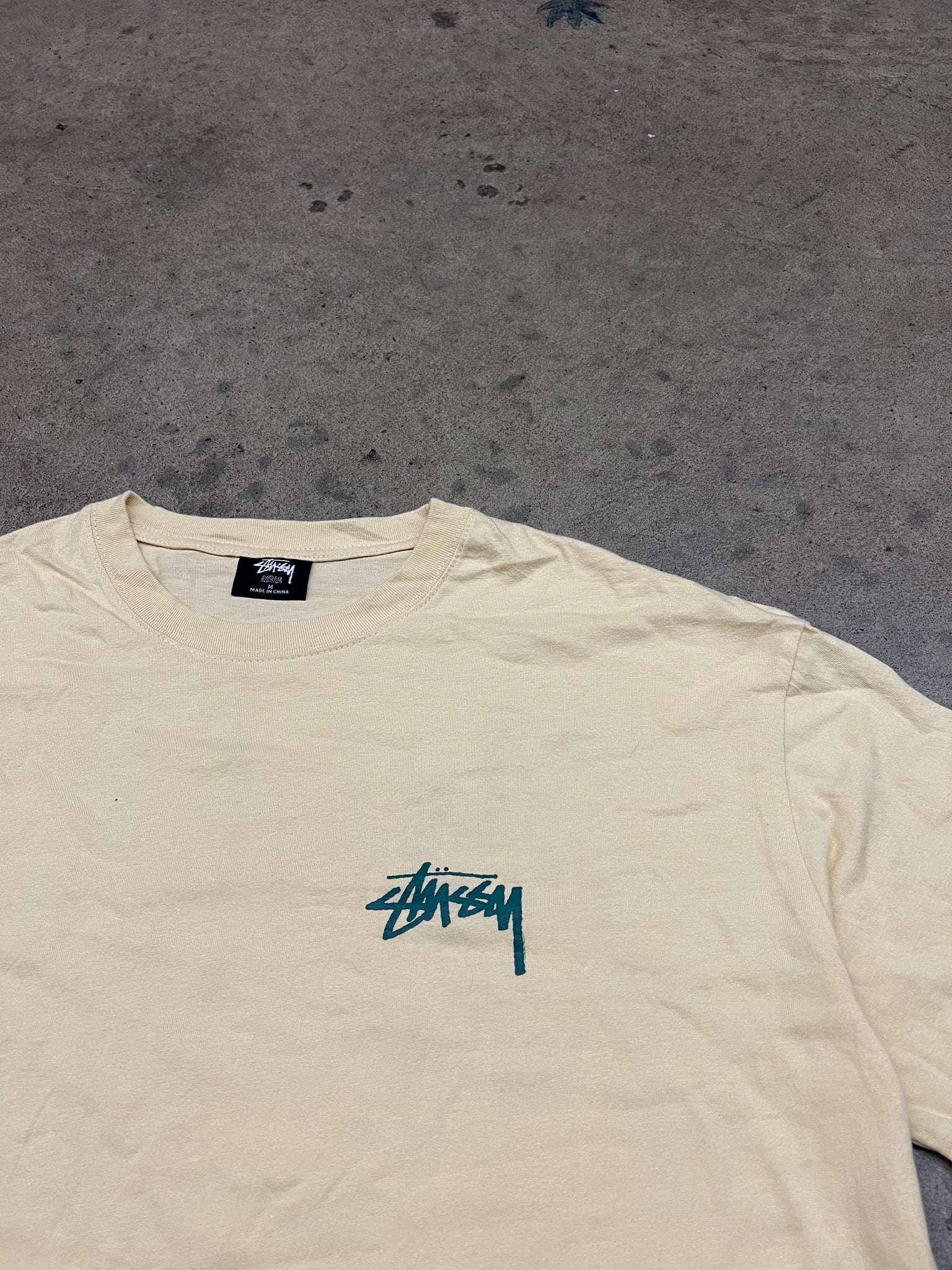 STUSSY HANDLE WITH CARE TEE / MEDIUM