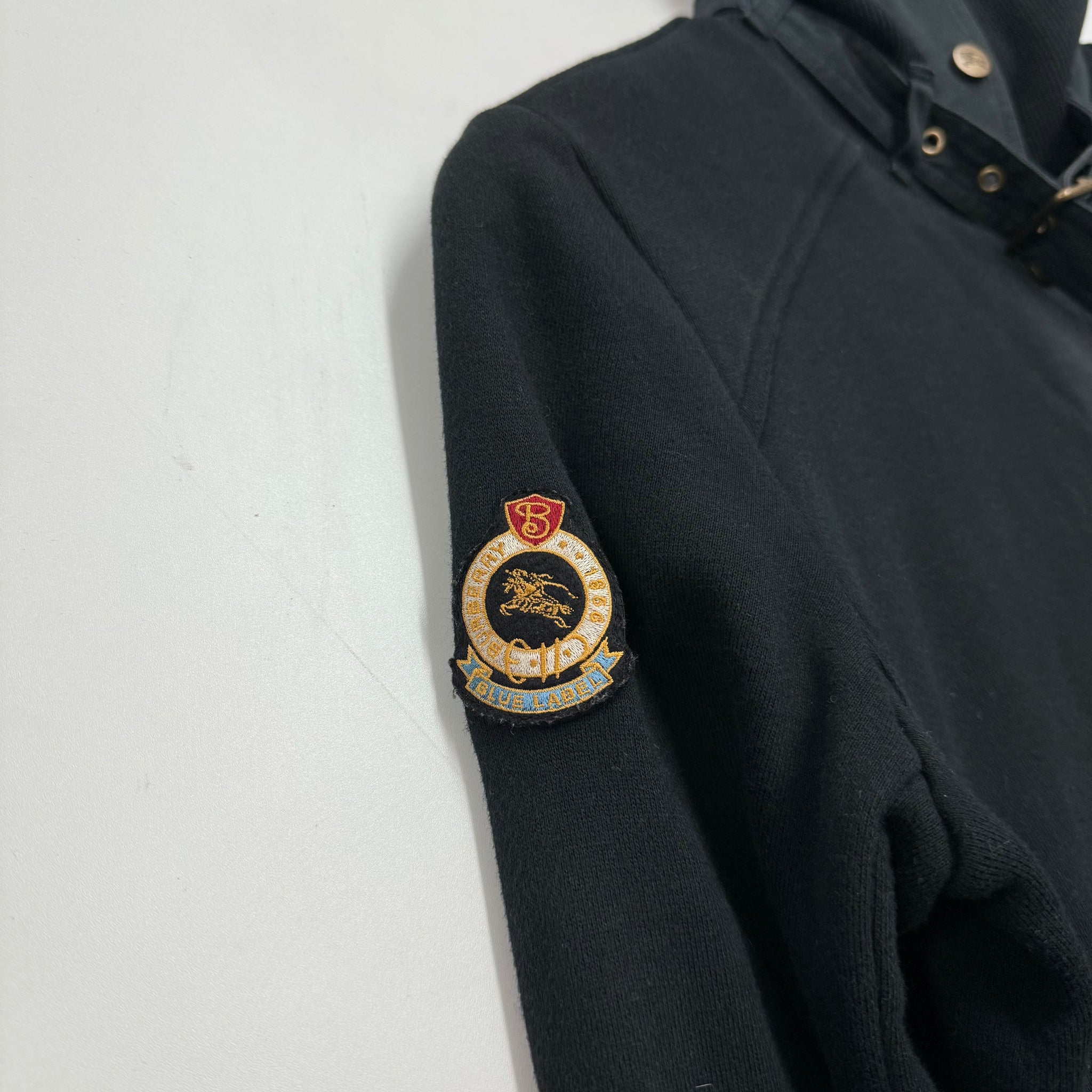 Burberry blue label knit zipup / Small
