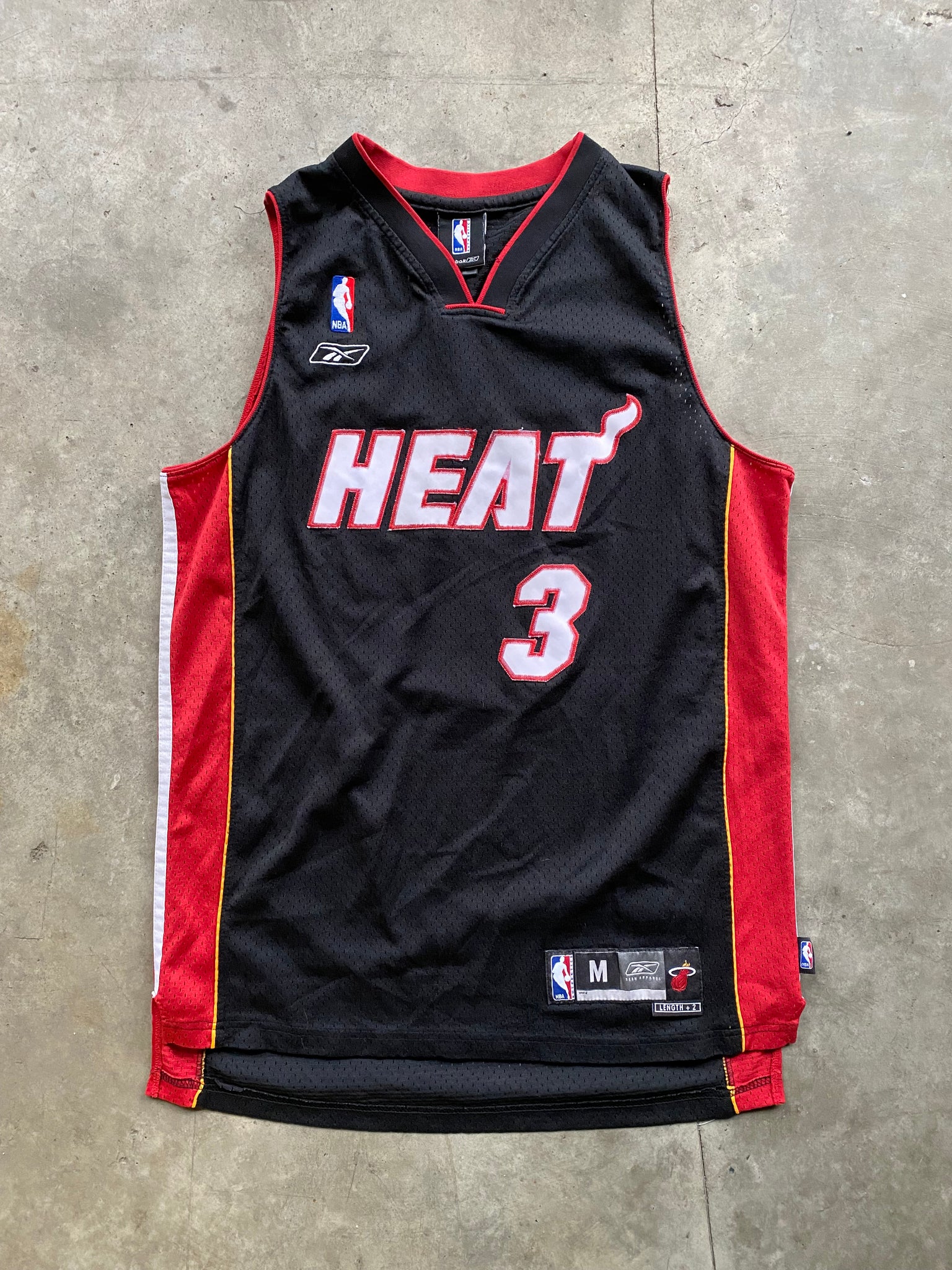 REEBOK WADE HEAT JERSEY / MEDIUM