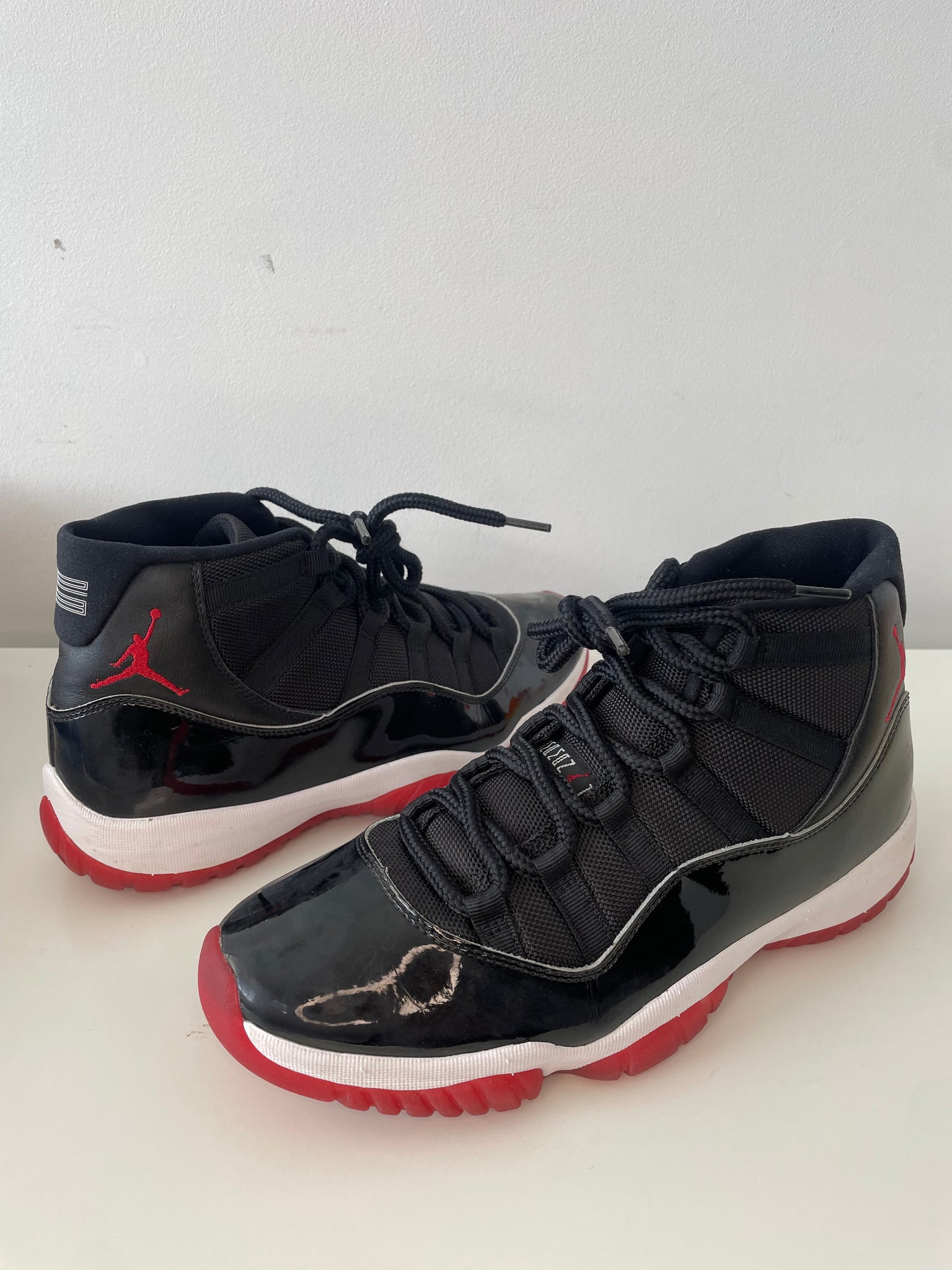 JORDAN 11 BRED / M9.5