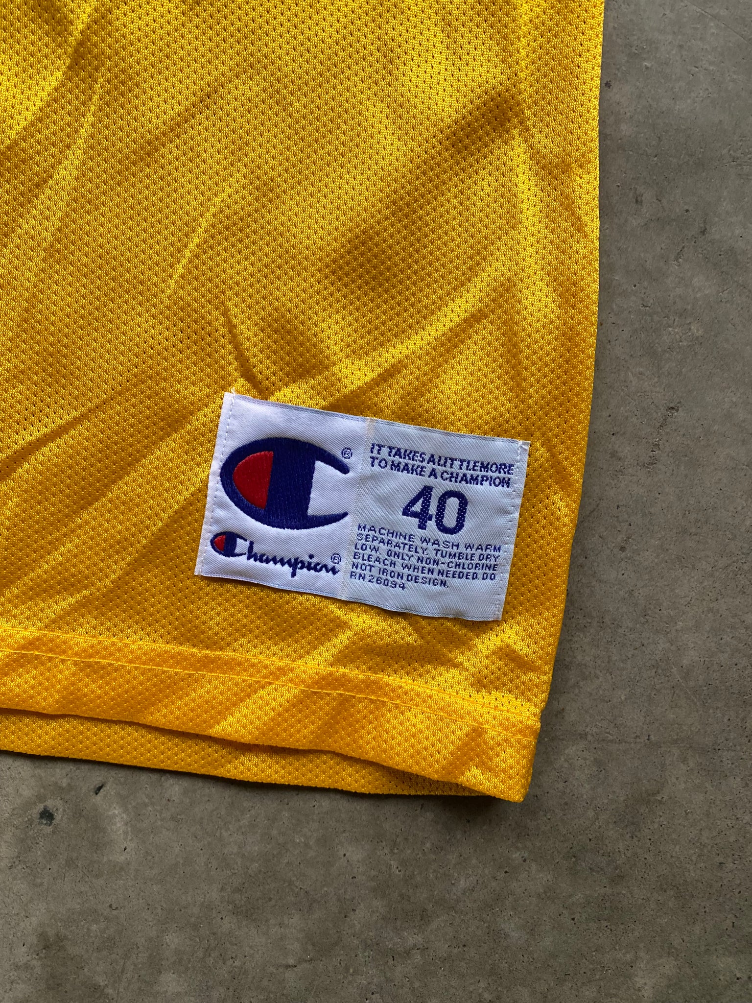 CHAMPION O'NEAL LAKERS JERSEY / SMALL