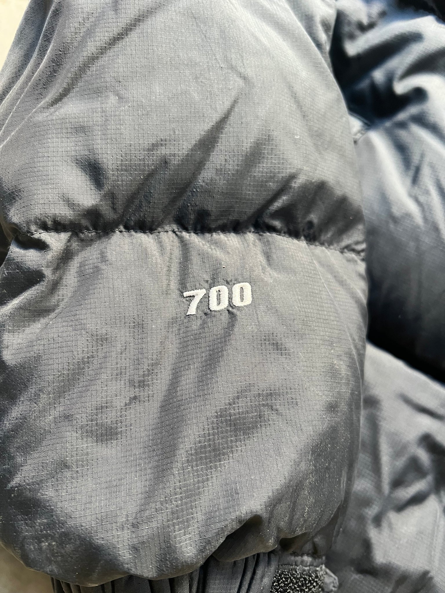 TNF 700 BLACK PUFFER / LARGE