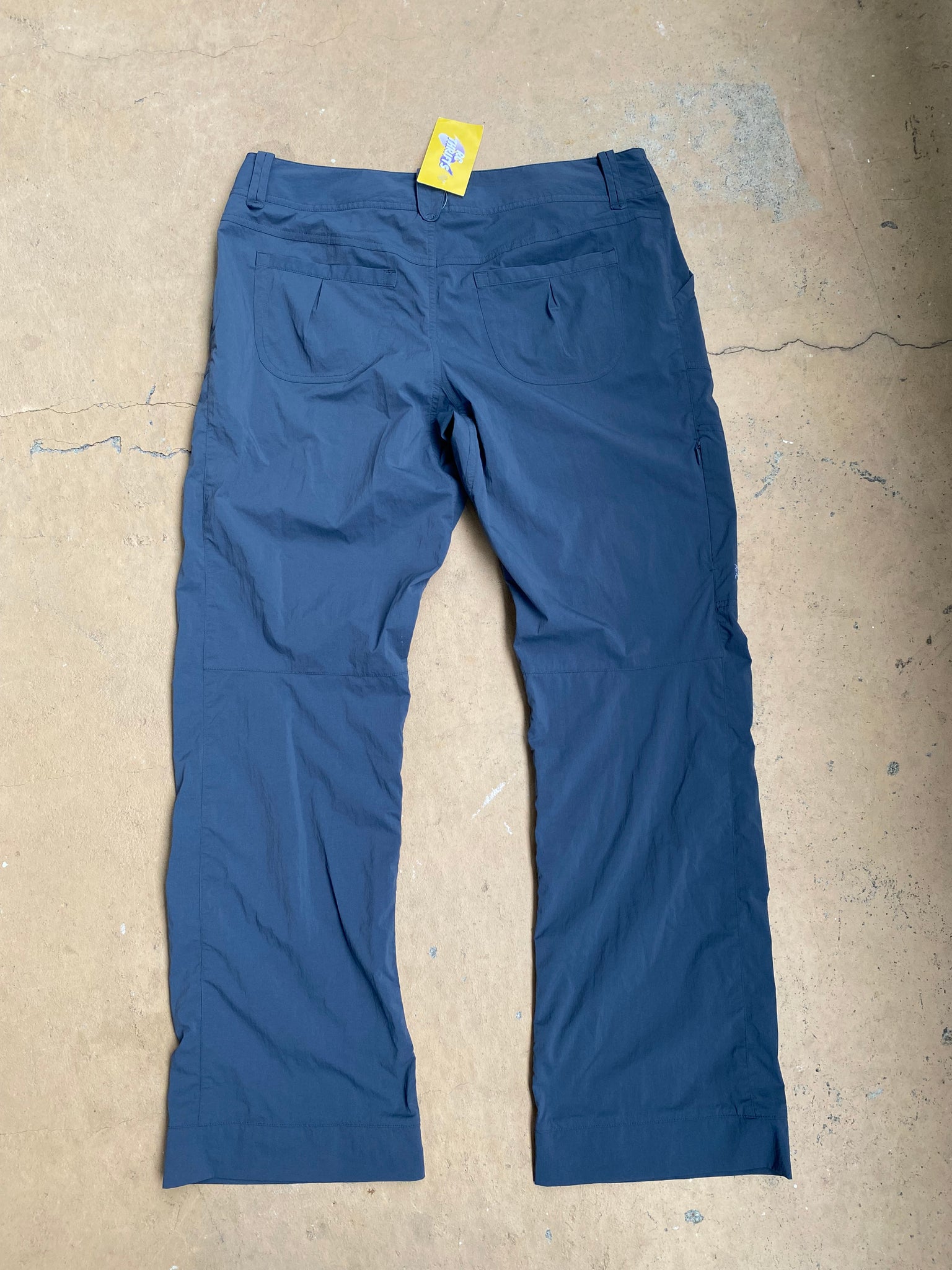 ARCTERYX WOMENS NAVY TREK PANTS / 34X32