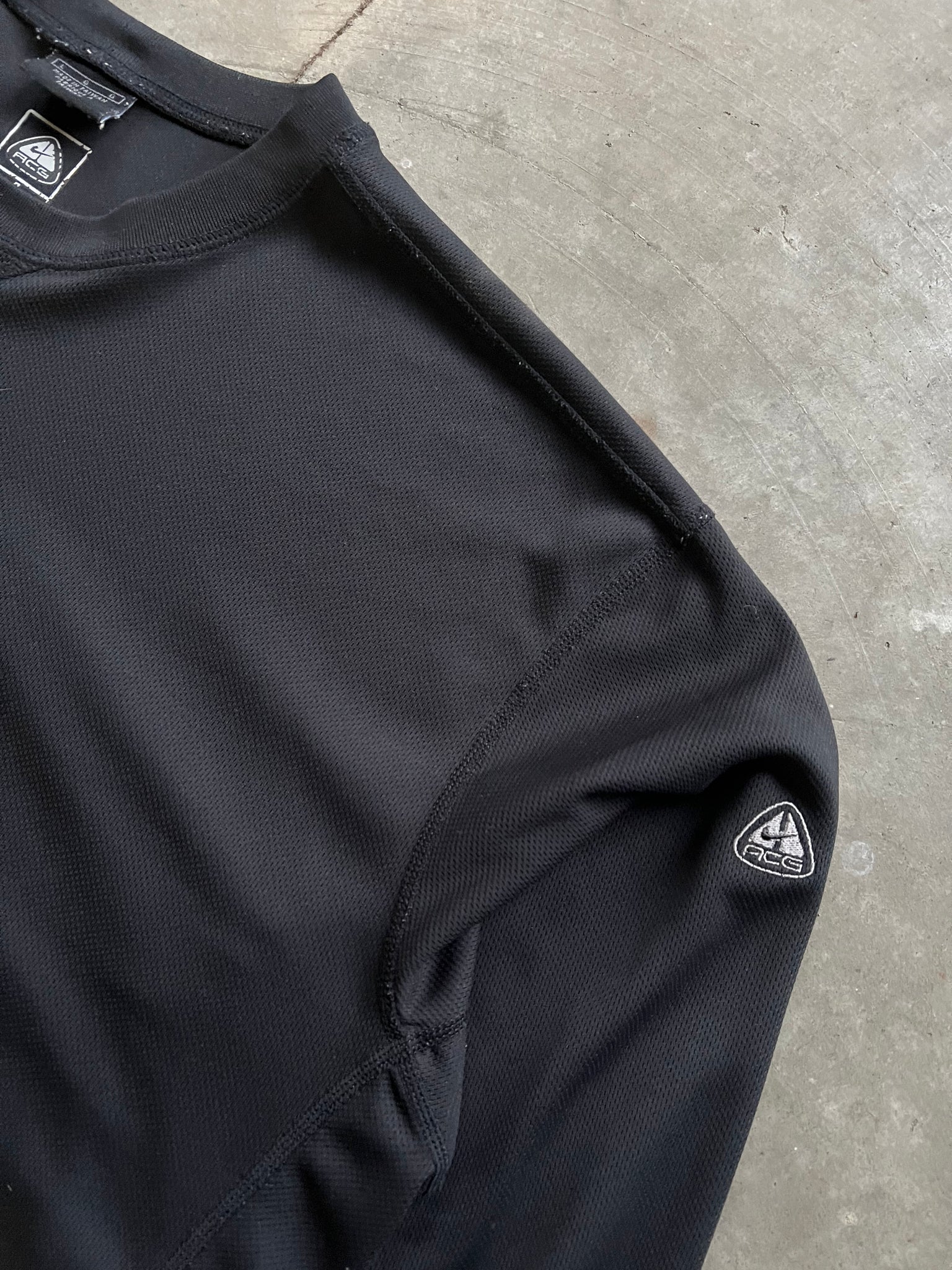 ACG BLACK LONGSLEEVE / LARGE