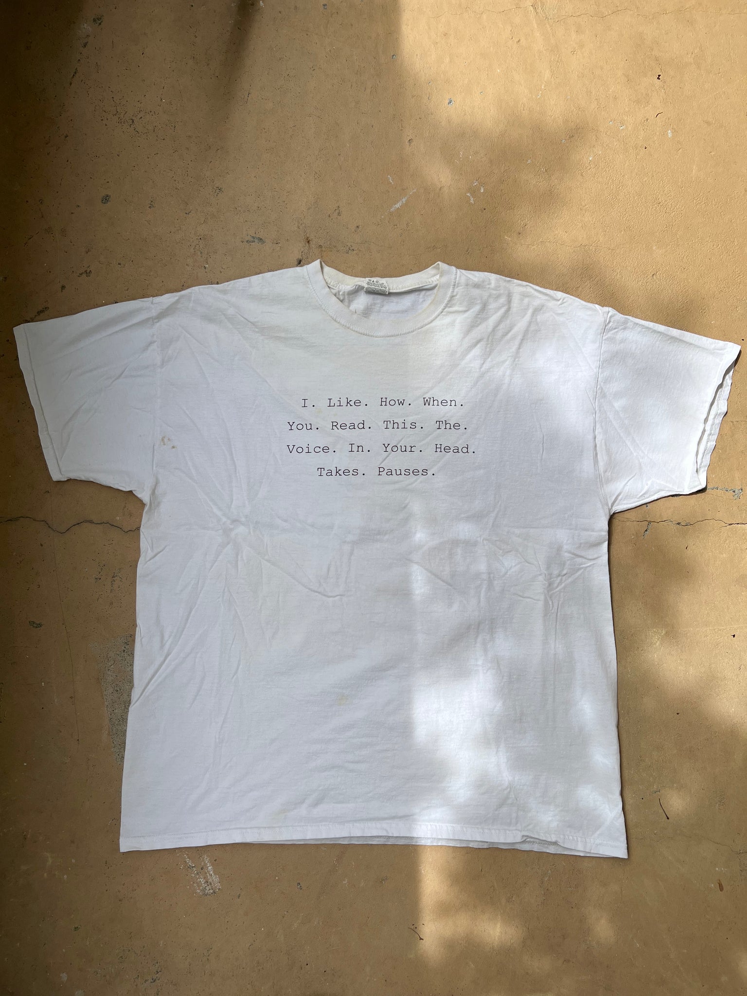 PAUSES WHITE TSHIRT / XXLARGE