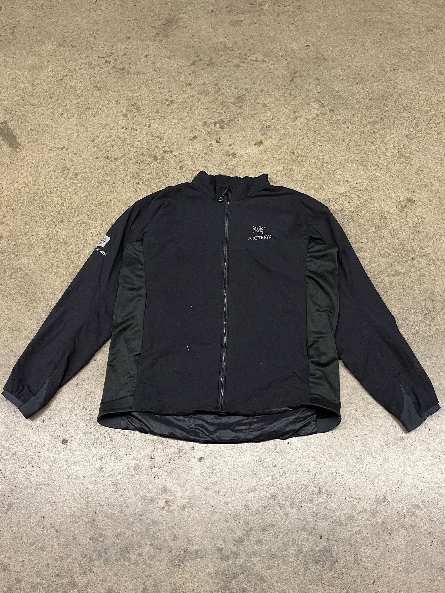 ARCTERYX BLACK ATOM JACKET / Medium