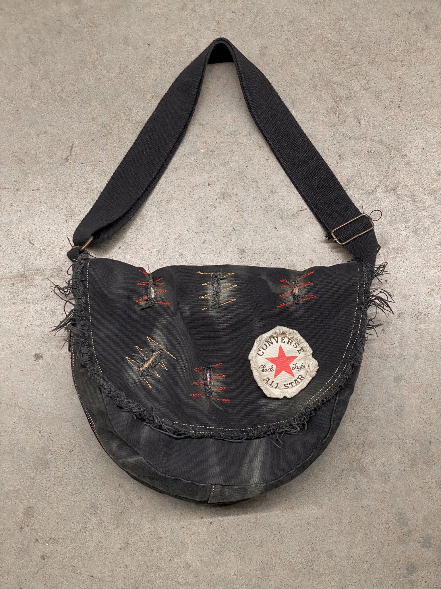 converse denim messenger bag / black