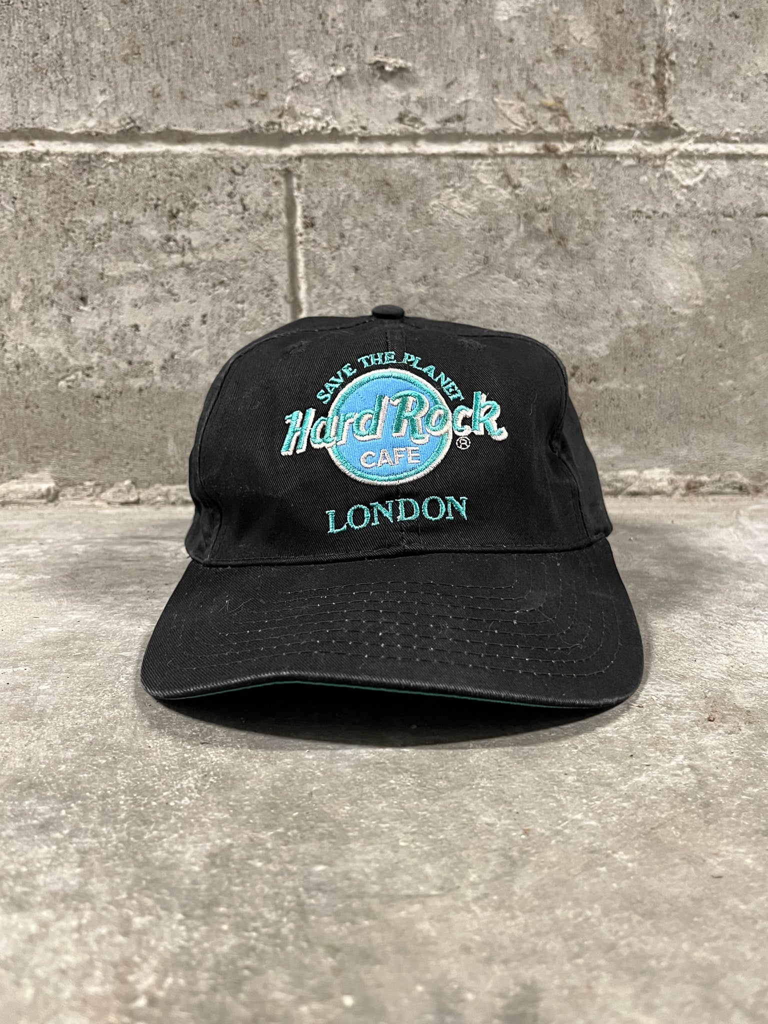 1990s Hard Rock London Snap Back Hat  / One Size