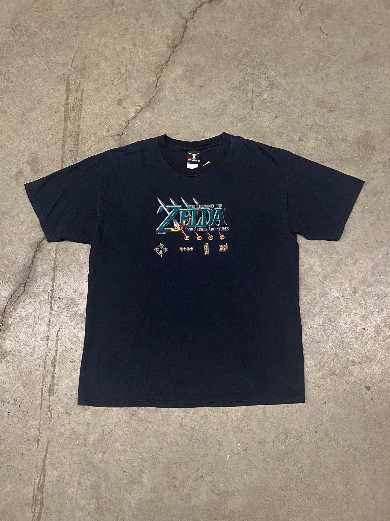 LEGEND OF ZELDA TEE / Medium