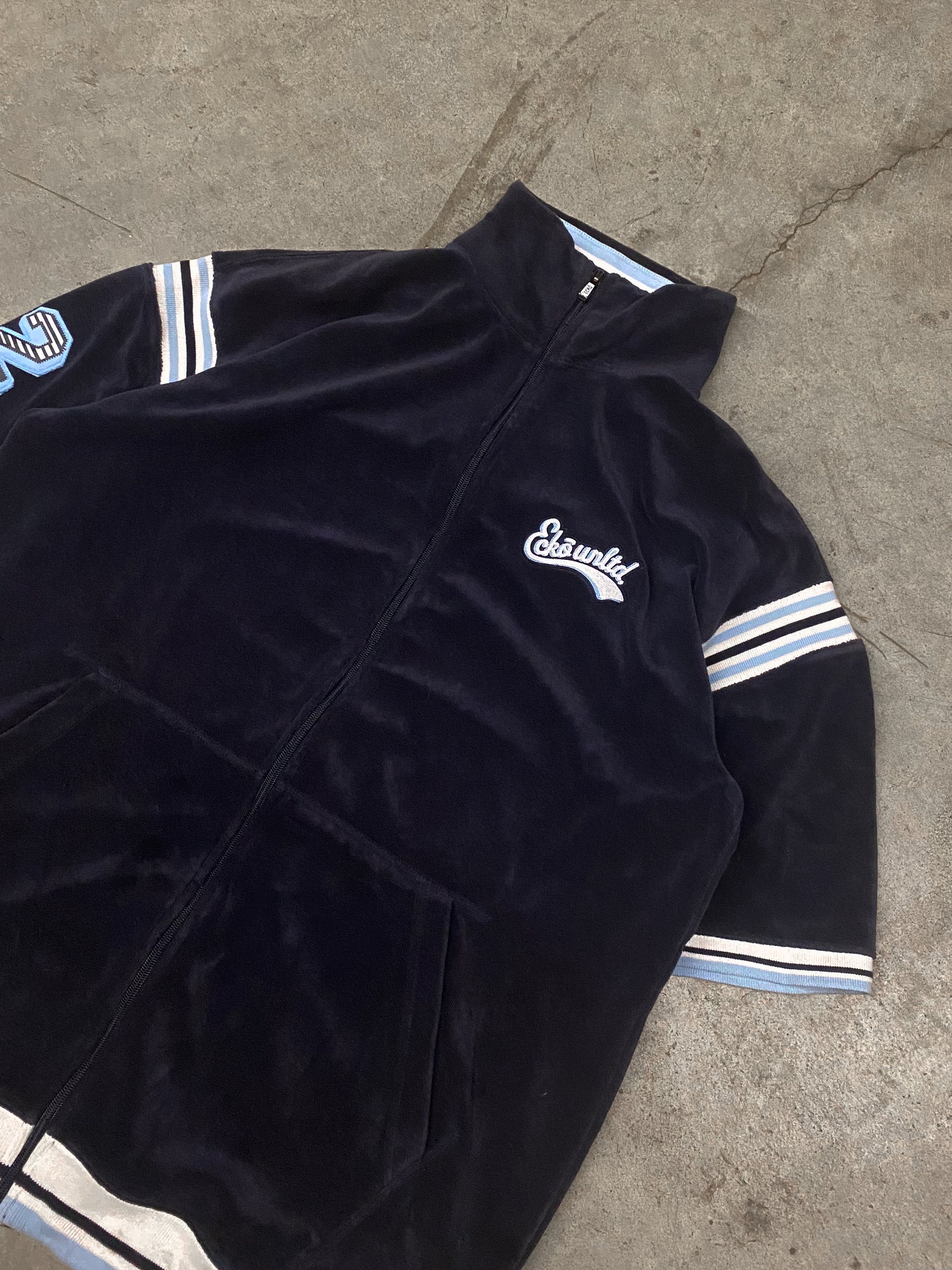 2000s ECKO VELOUR ZIPUP / Large