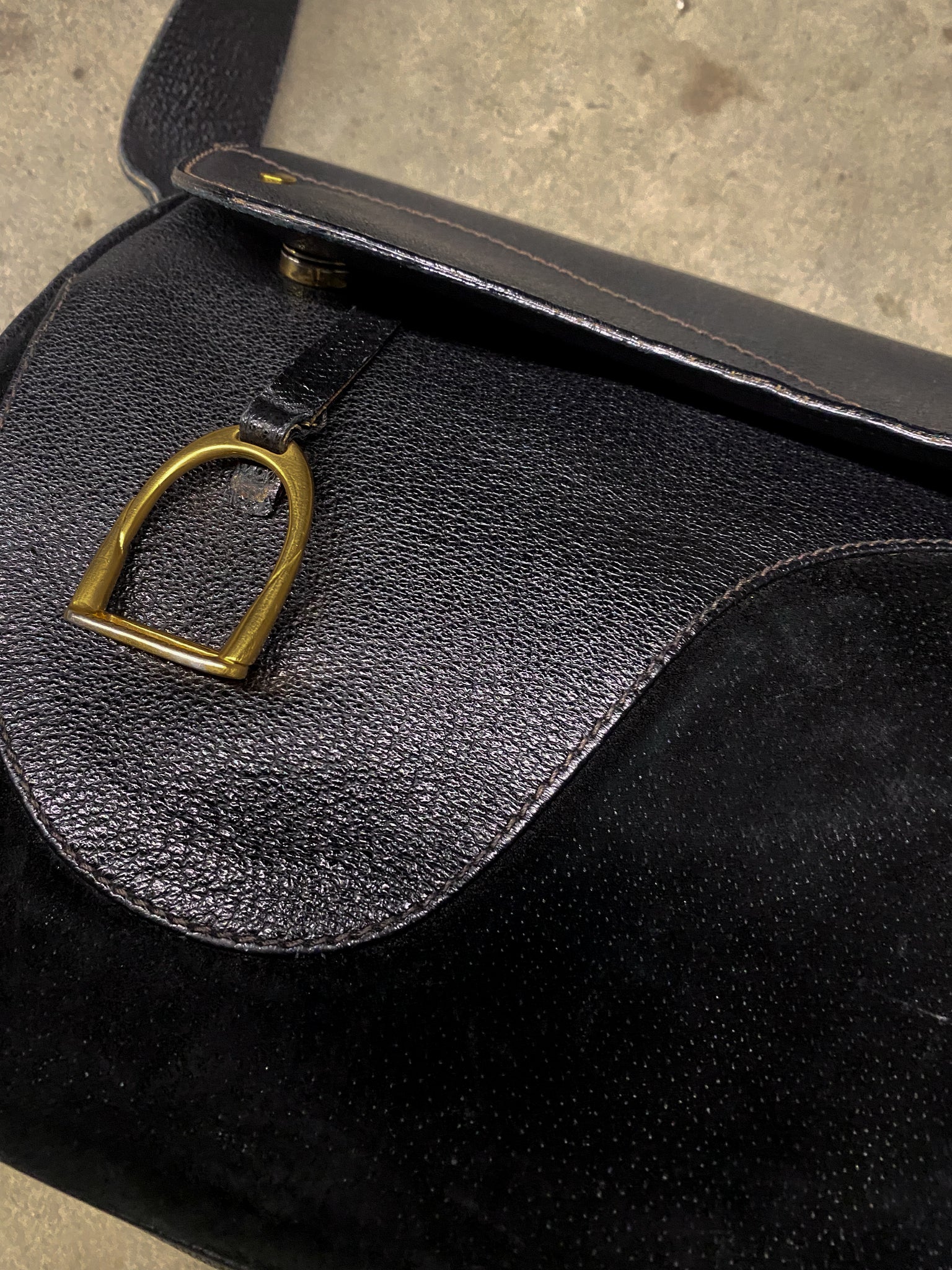 VINTAGE GUCCI SADDLE BAG/ BLACK