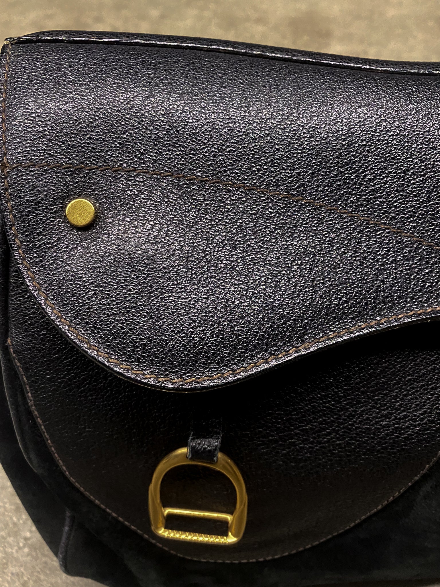 VINTAGE GUCCI SADDLE BAG/ BLACK