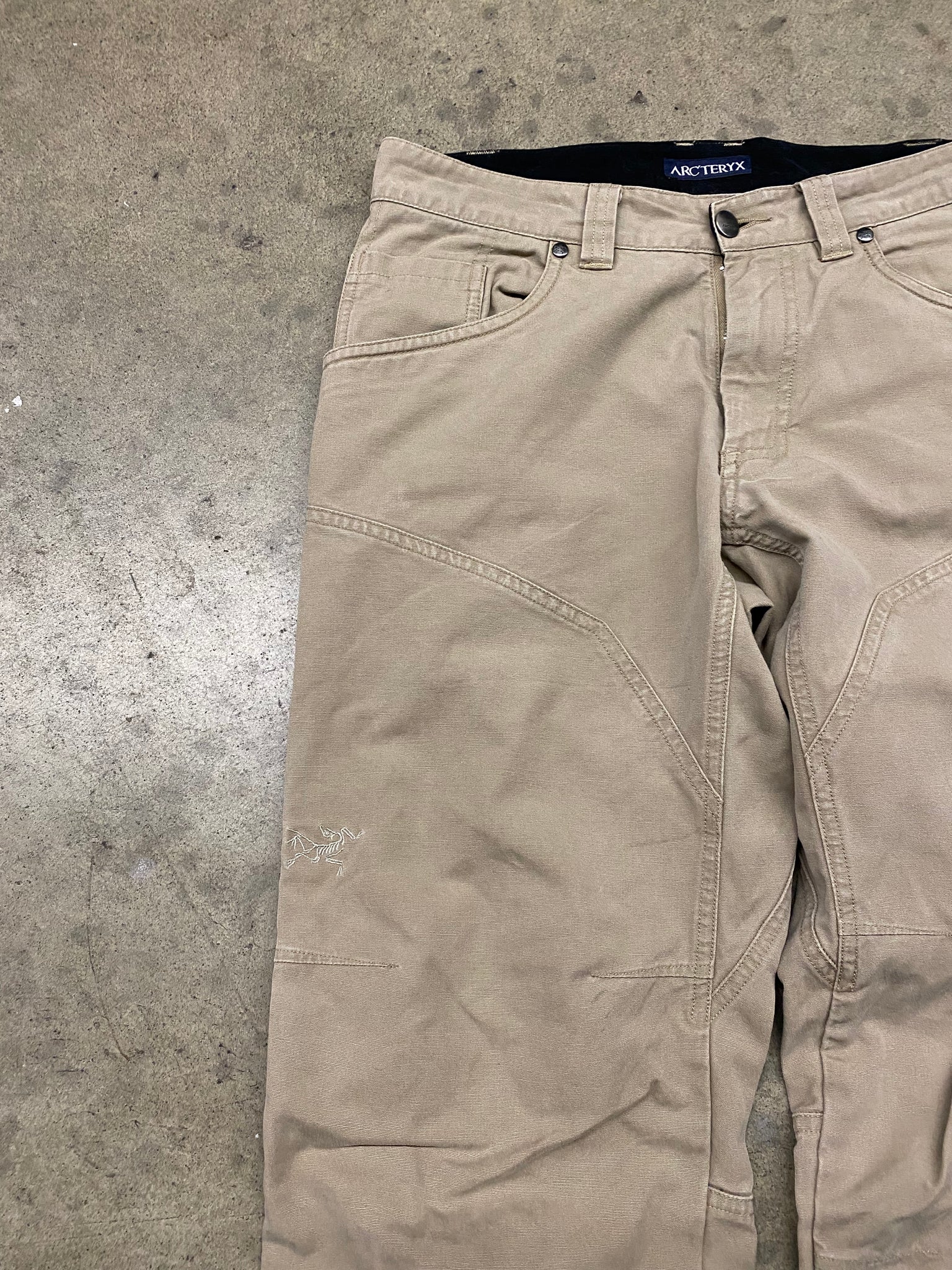 ARCTERYX TREK PANTS BEIGE / 30X30