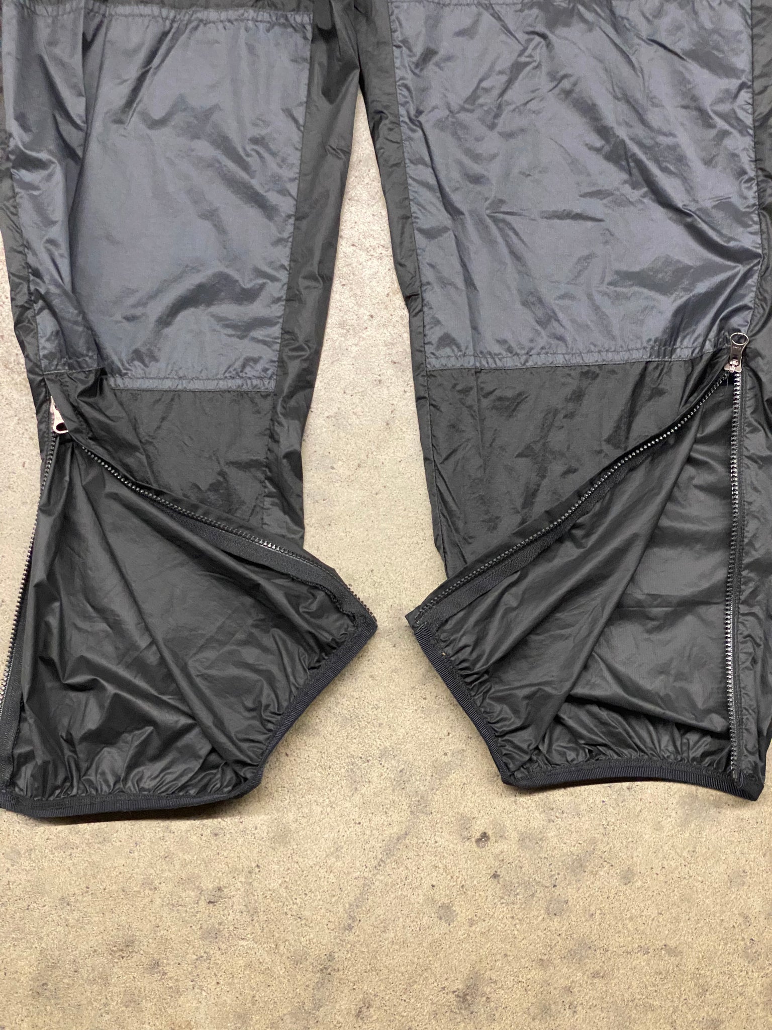 NIKE ACG NYLON JOGGERS / 30X30