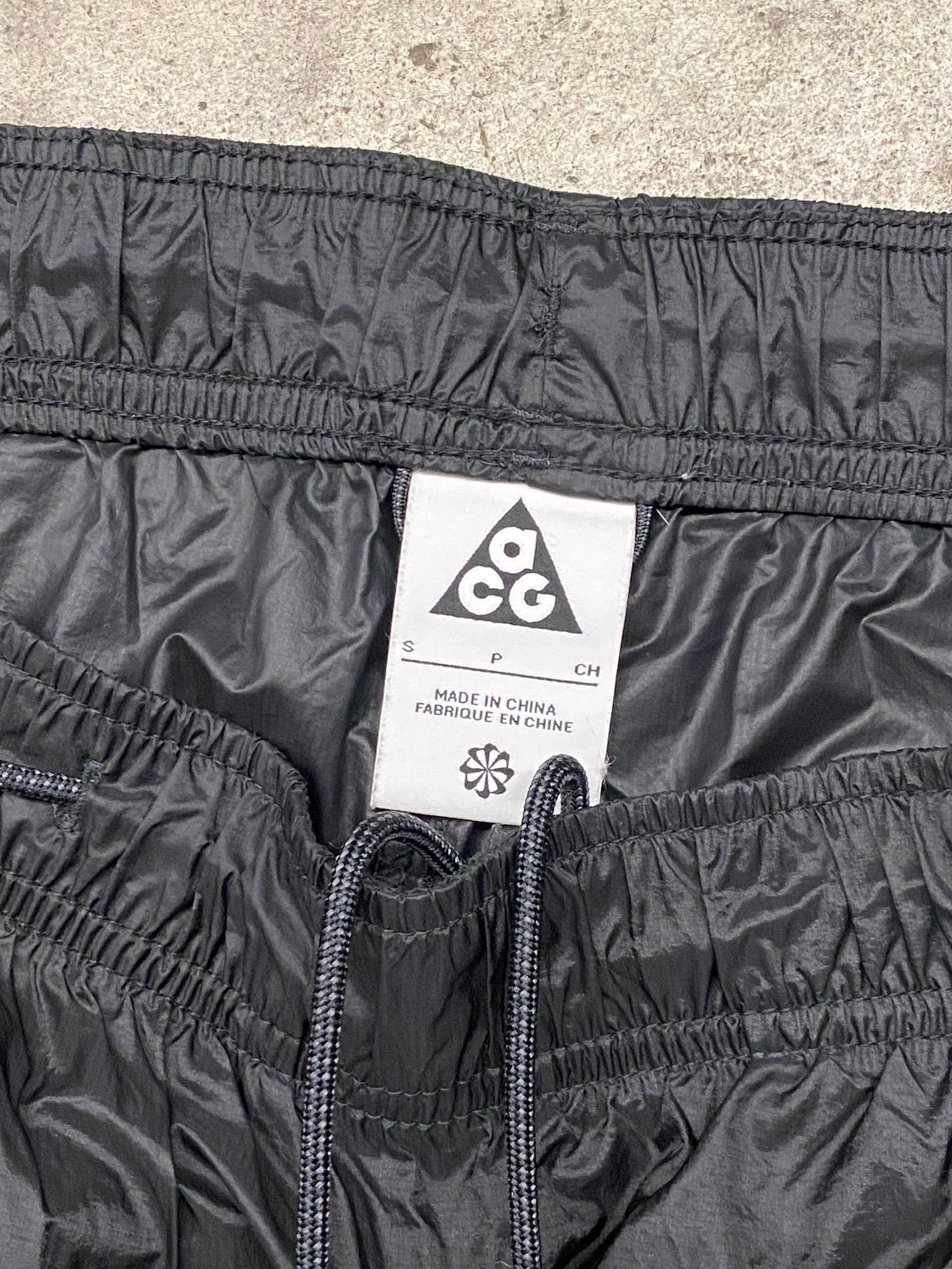 NIKE ACG NYLON JOGGERS / 30X30