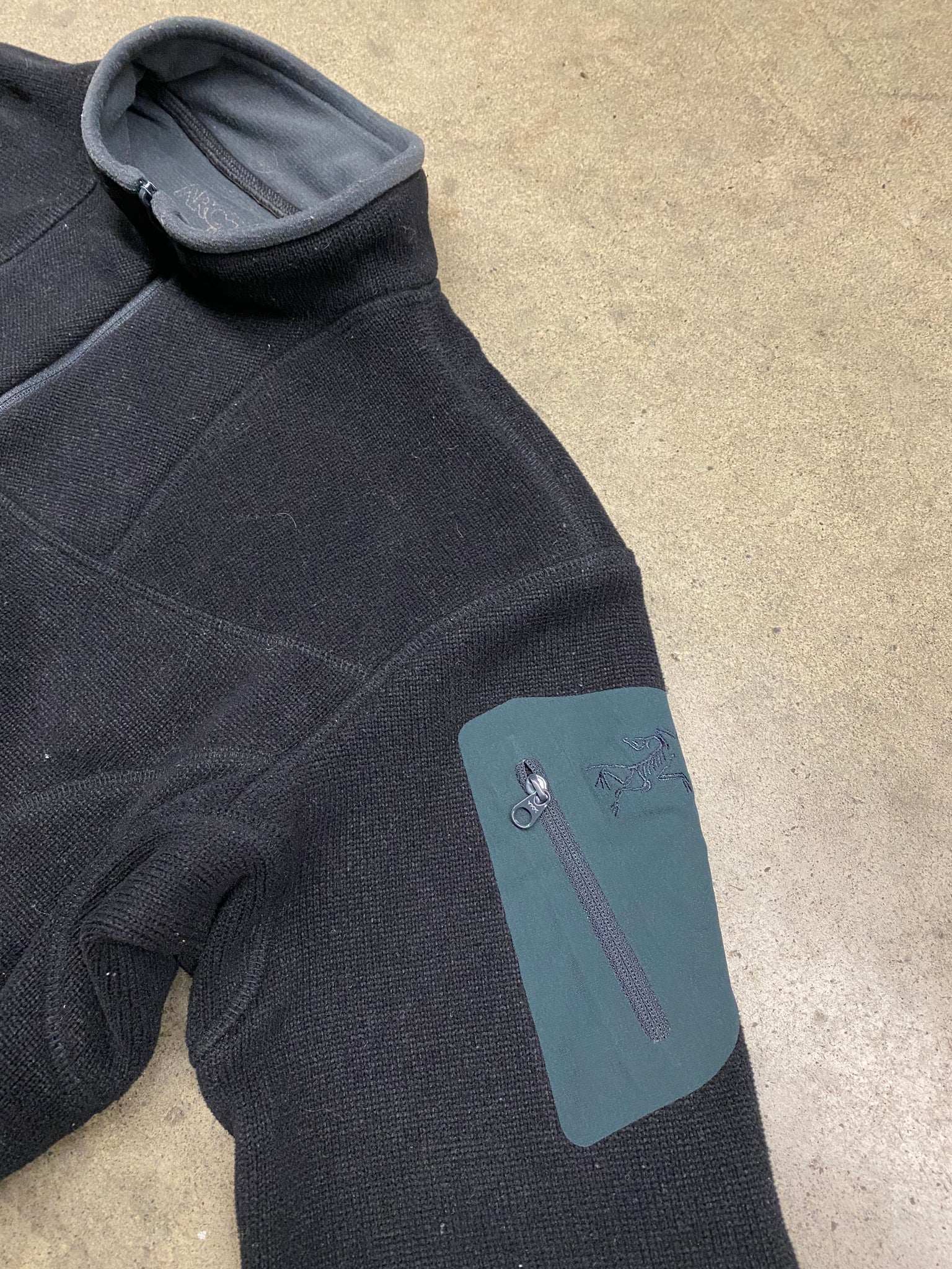 ARCTERYX HALF ZIP FLEECE / Large