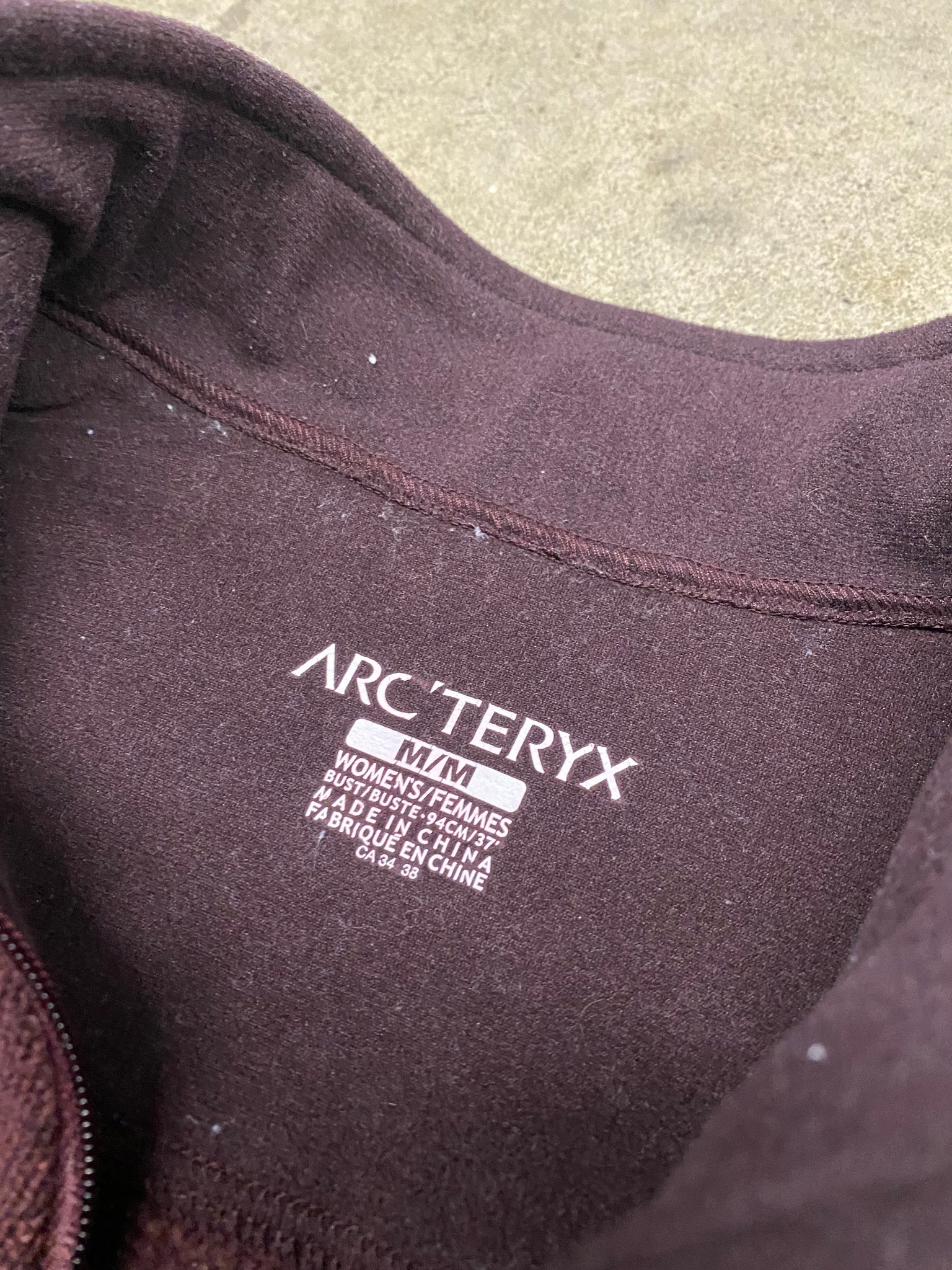 ARCTERYX MAROON FLEECE VEST / Medium