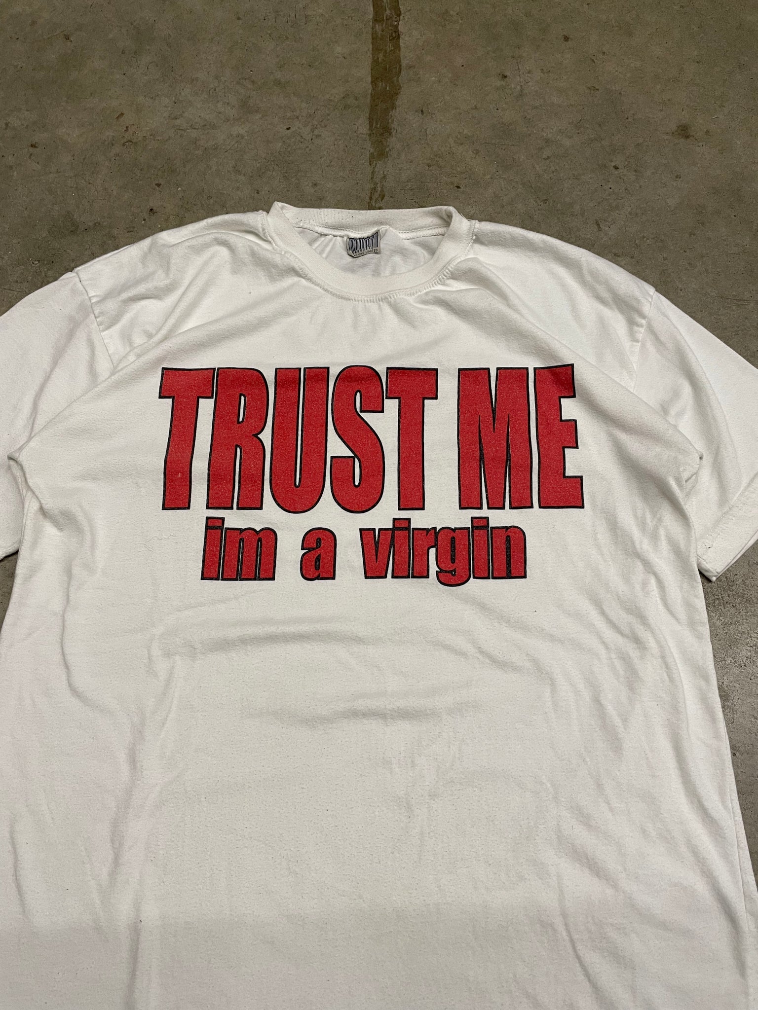 IM A VIRGIN TEE / LARGE