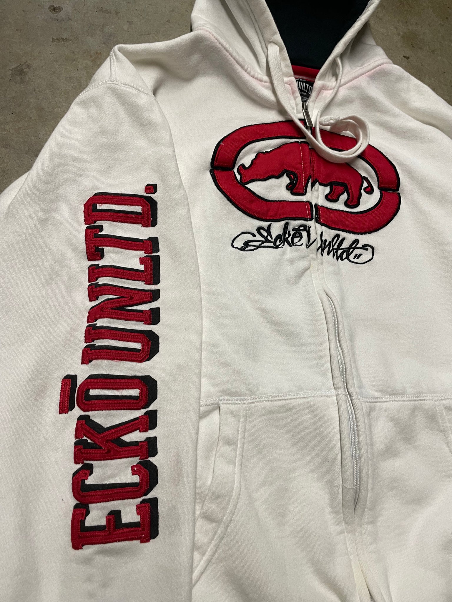 ECKO UNLTD WHITE HOODIE / MEDIUM