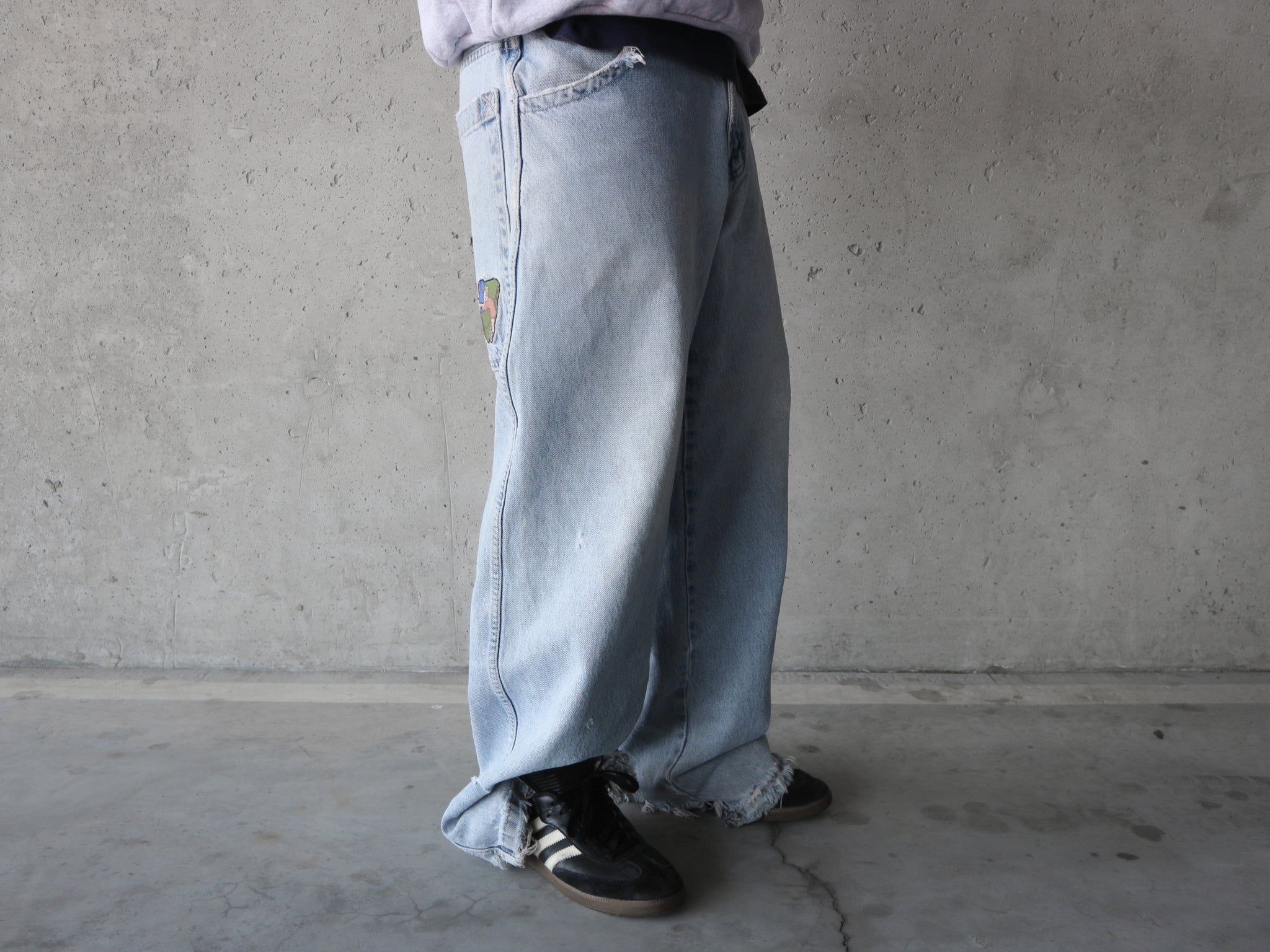 2000s Jnco Slacker Lightwash Denim / 32x32.5