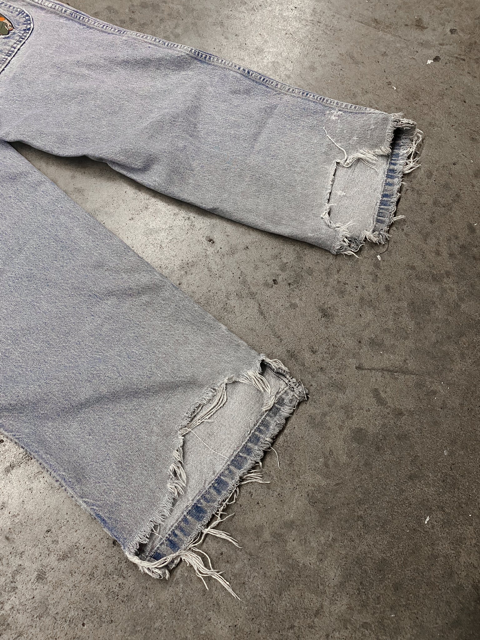 2000s Jnco Slacker Lightwash Denim / 32x32.5