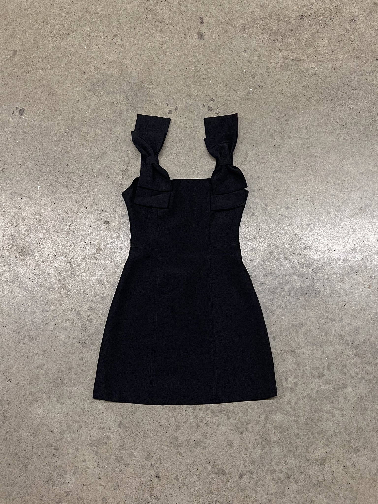 BOOTY BELLE BLACK DRESS / SMALL