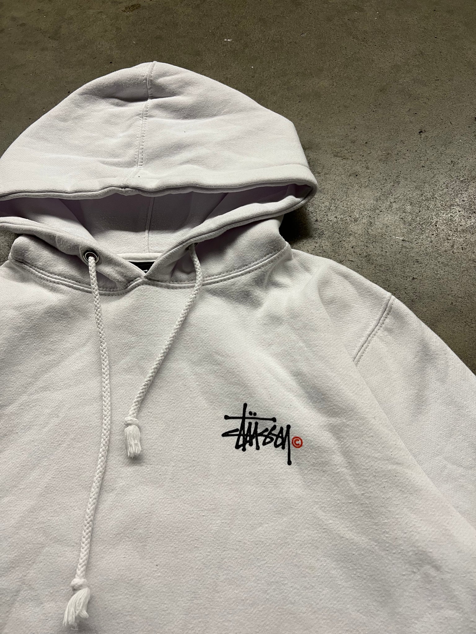 STUSSY LOGO WHITE HOODIE / Small