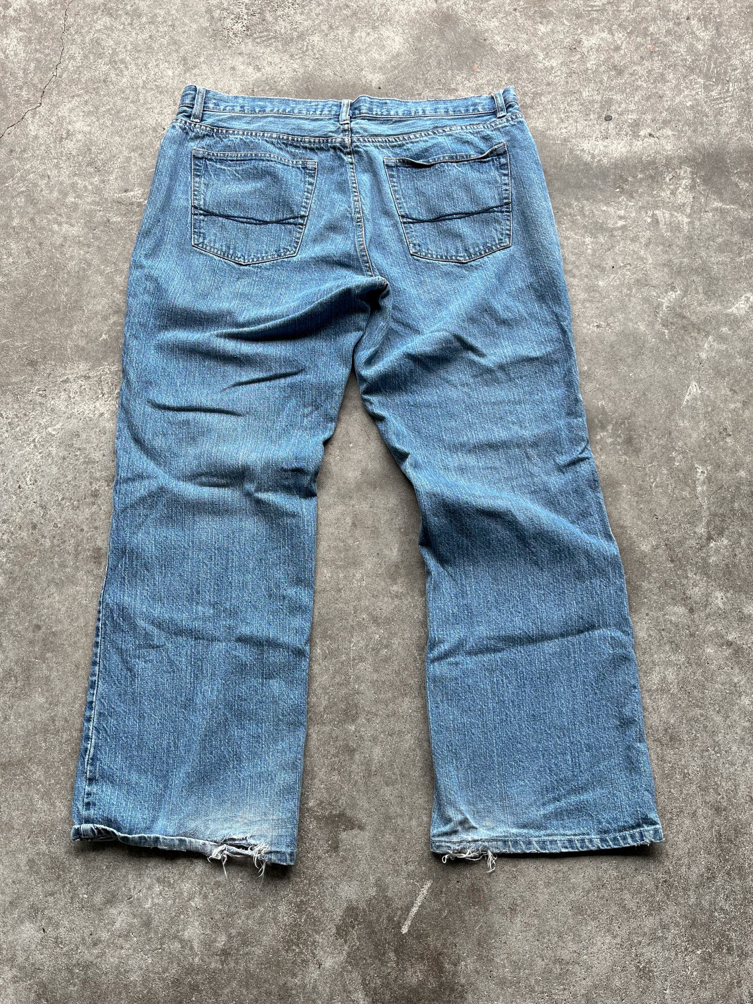 2000s Airwalk Wide Bootcut Denim Jeans / 38x32