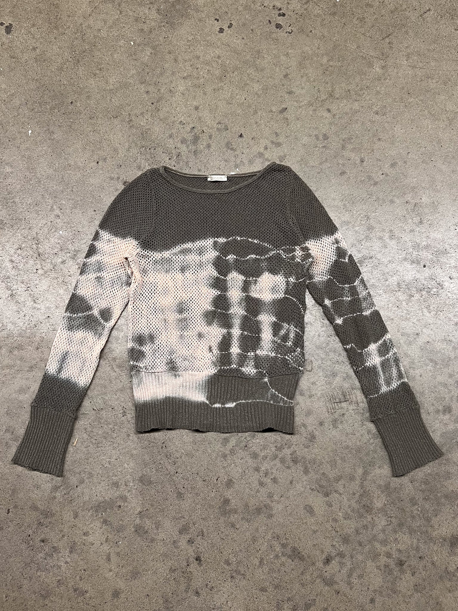 Abstract knit sweater / SMALL