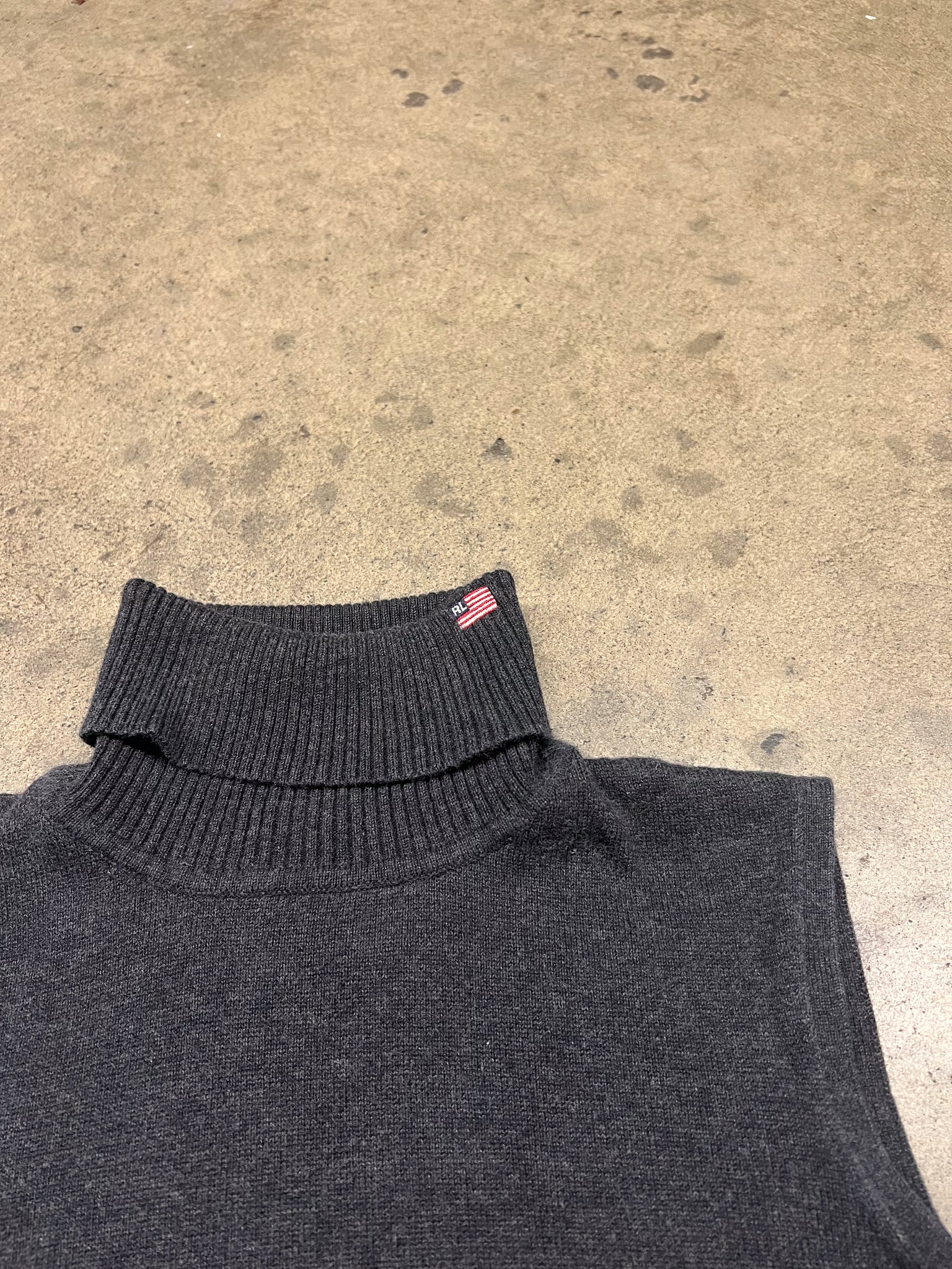 RALPH LAUREN KNIT TOP / MEDIUM