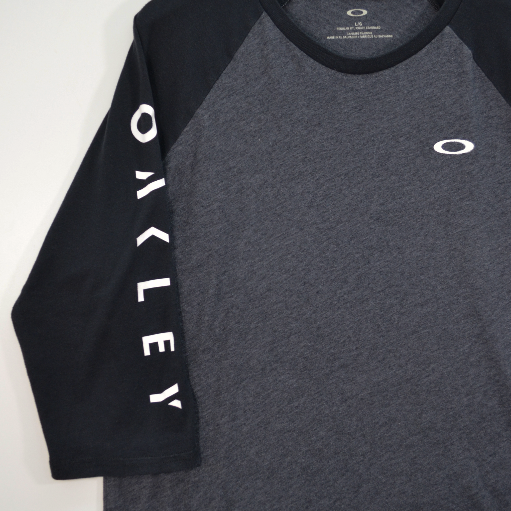 OAKLEY SPELL OUT 3/4 SLEEVE / LARGE