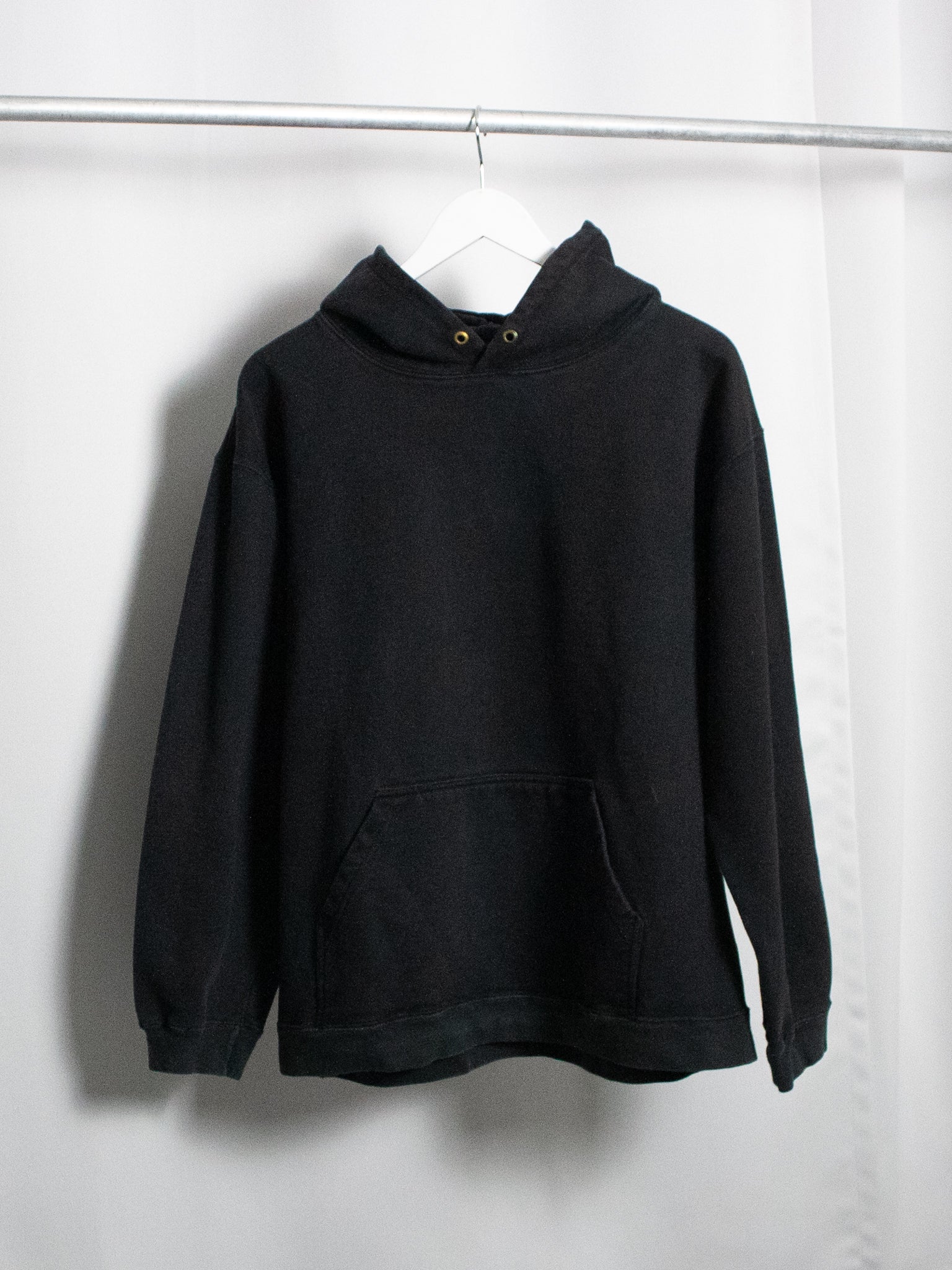 1990S MADE IN CANADA BLACK HOODIE / MEDIUM