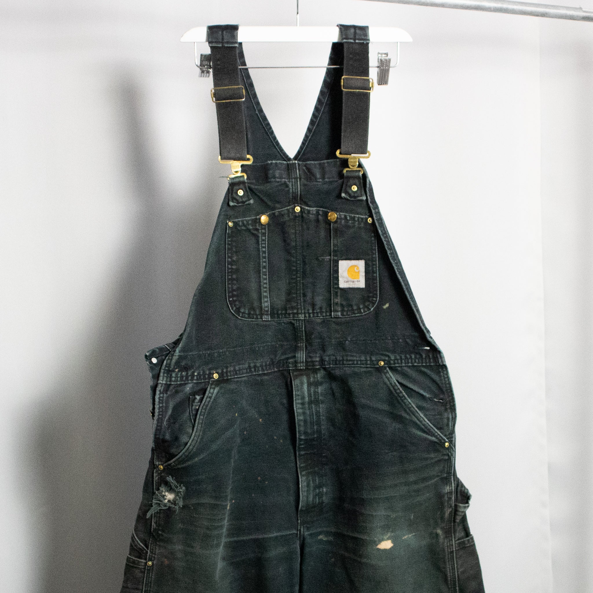 2000S CARHARTT DOUBLE KNEE DISTRESSED OVERALLS / 38x32