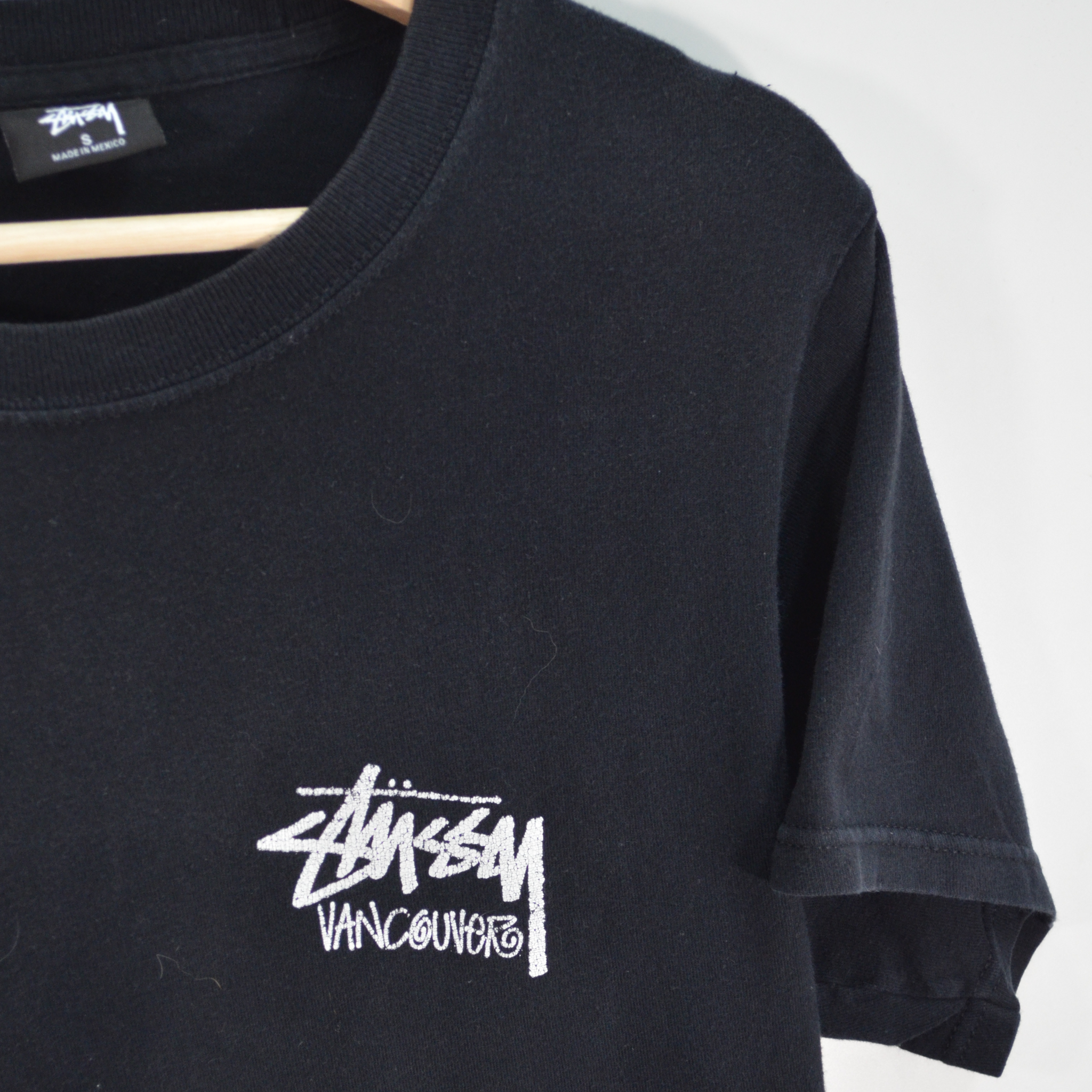 STUSSY BLACK VANCOUVER CHAPTER TEE / SMALL
