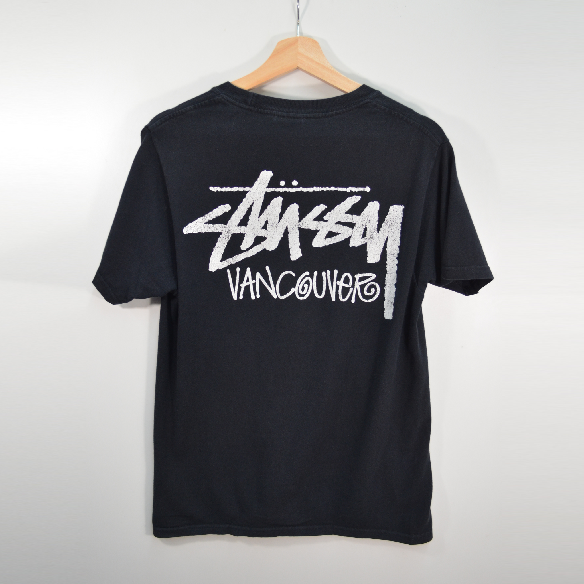 STUSSY BLACK VANCOUVER CHAPTER TEE / SMALL