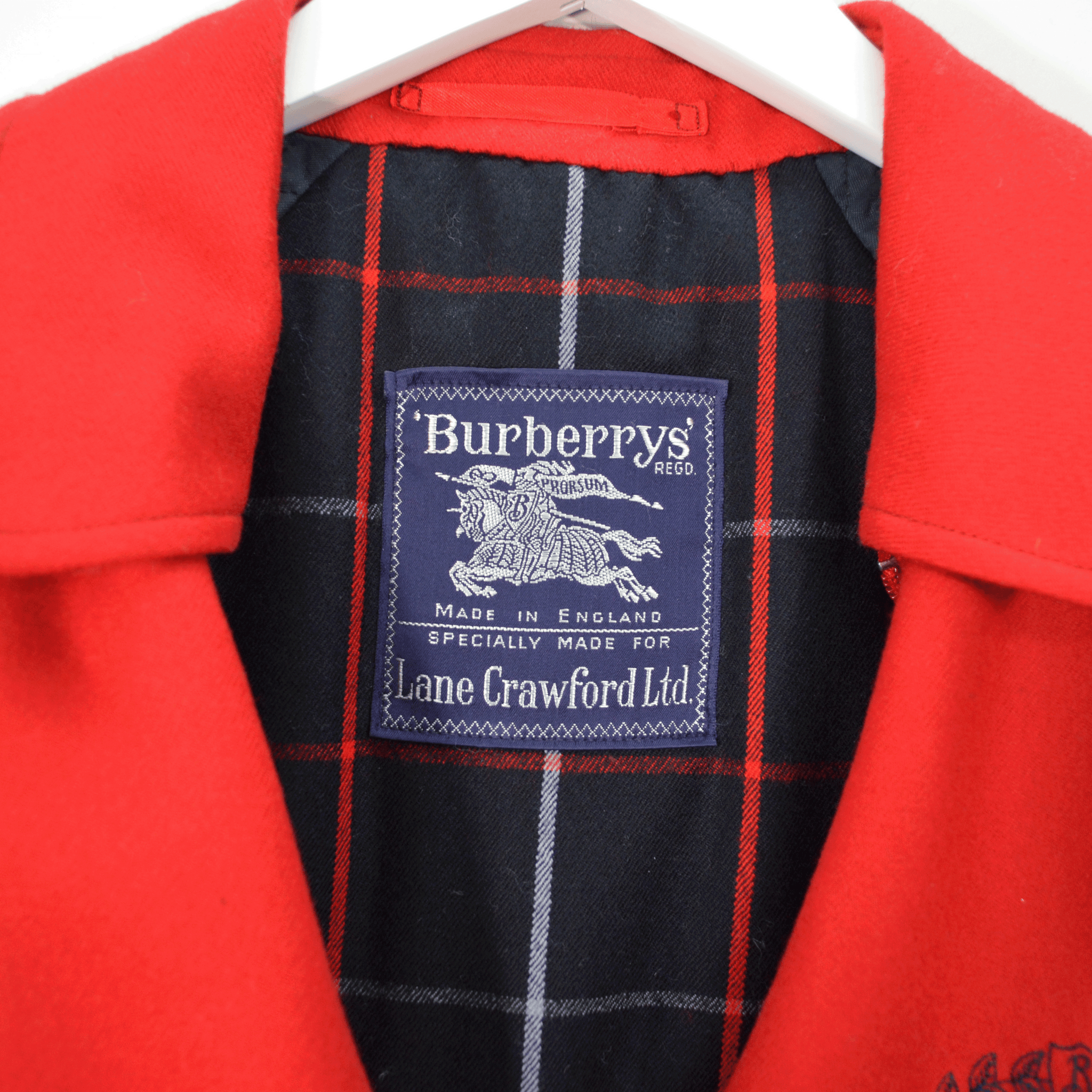 RED BURBERRYS JACKET /