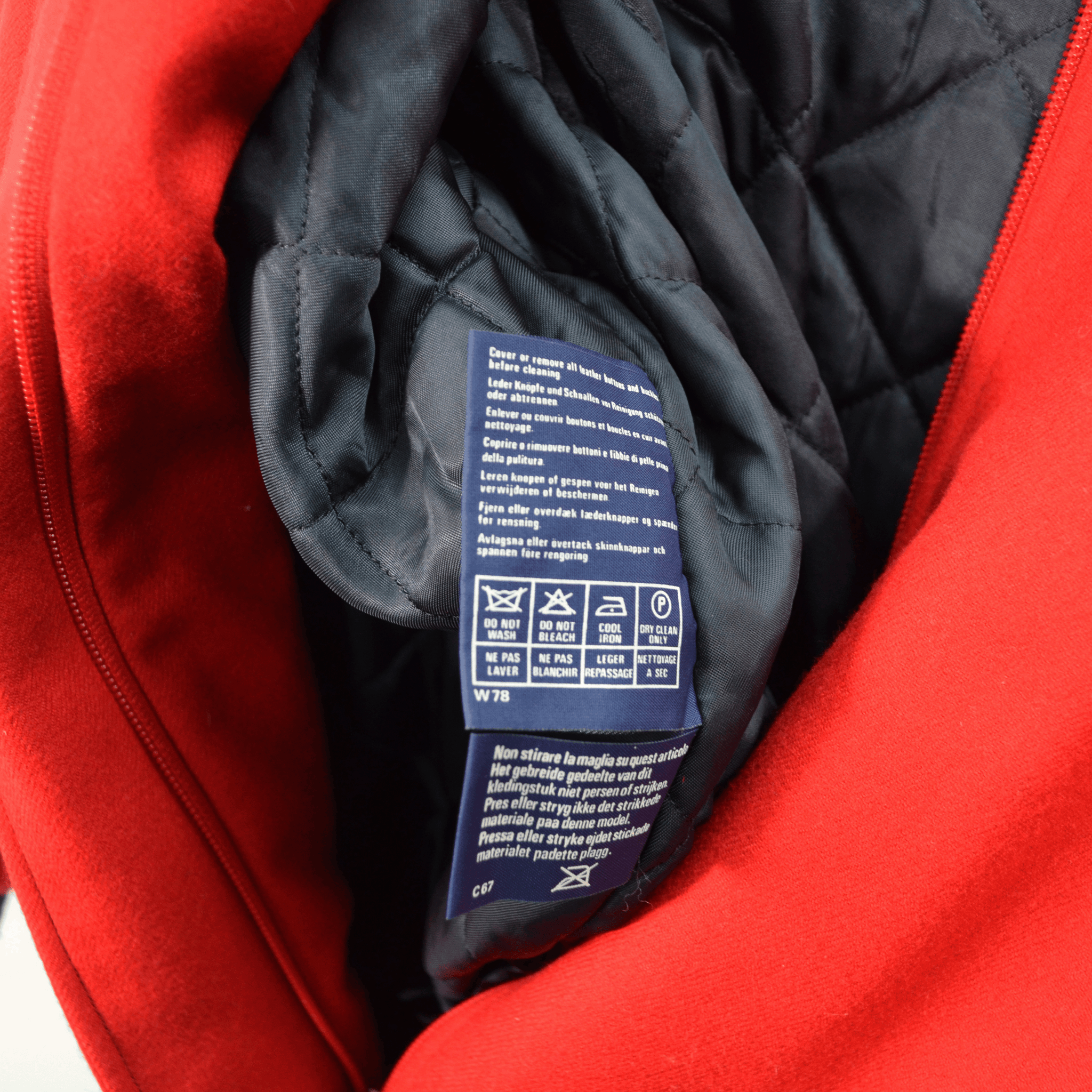 RED BURBERRYS JACKET /