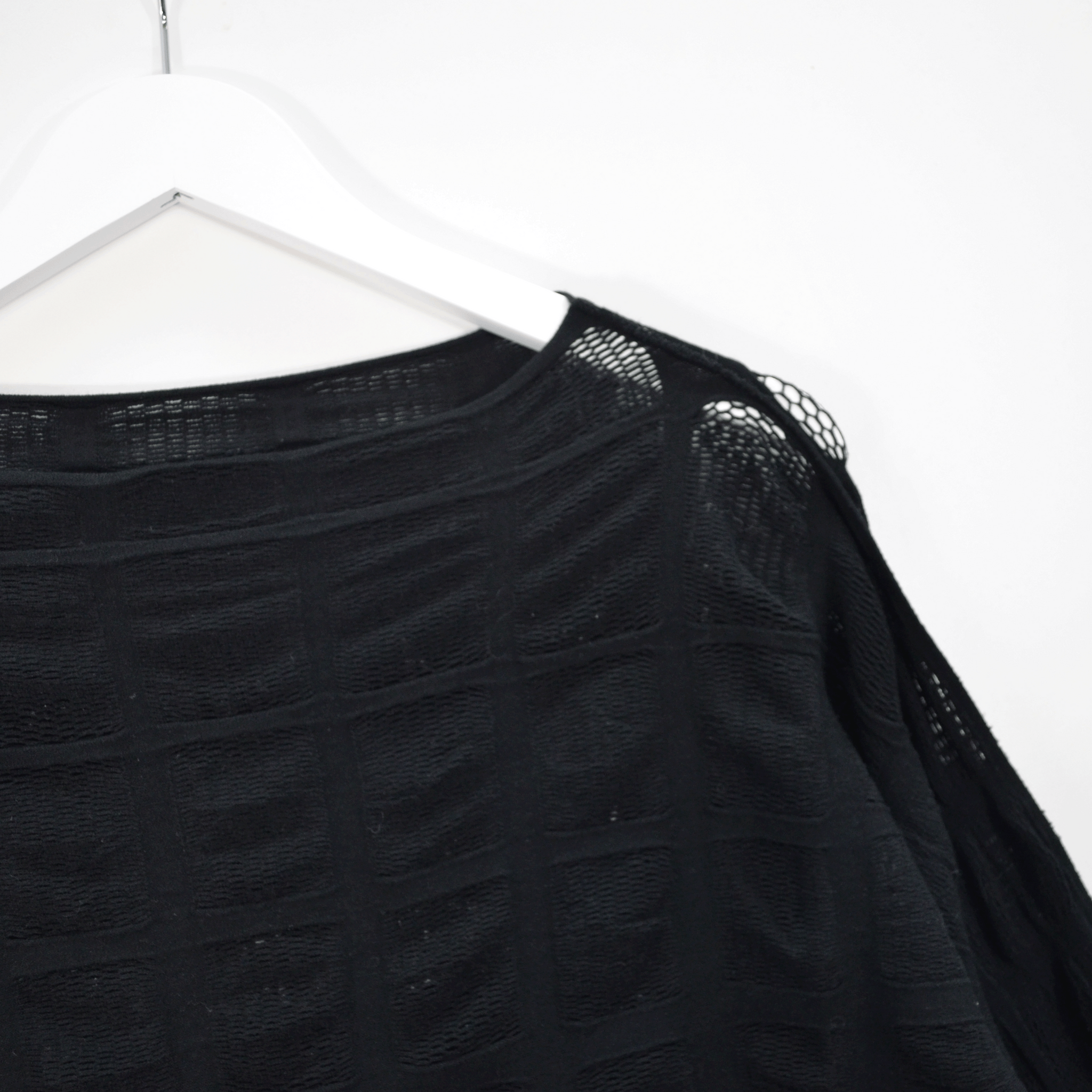 BLACK MESH ISSEY MIYAKE TOP /