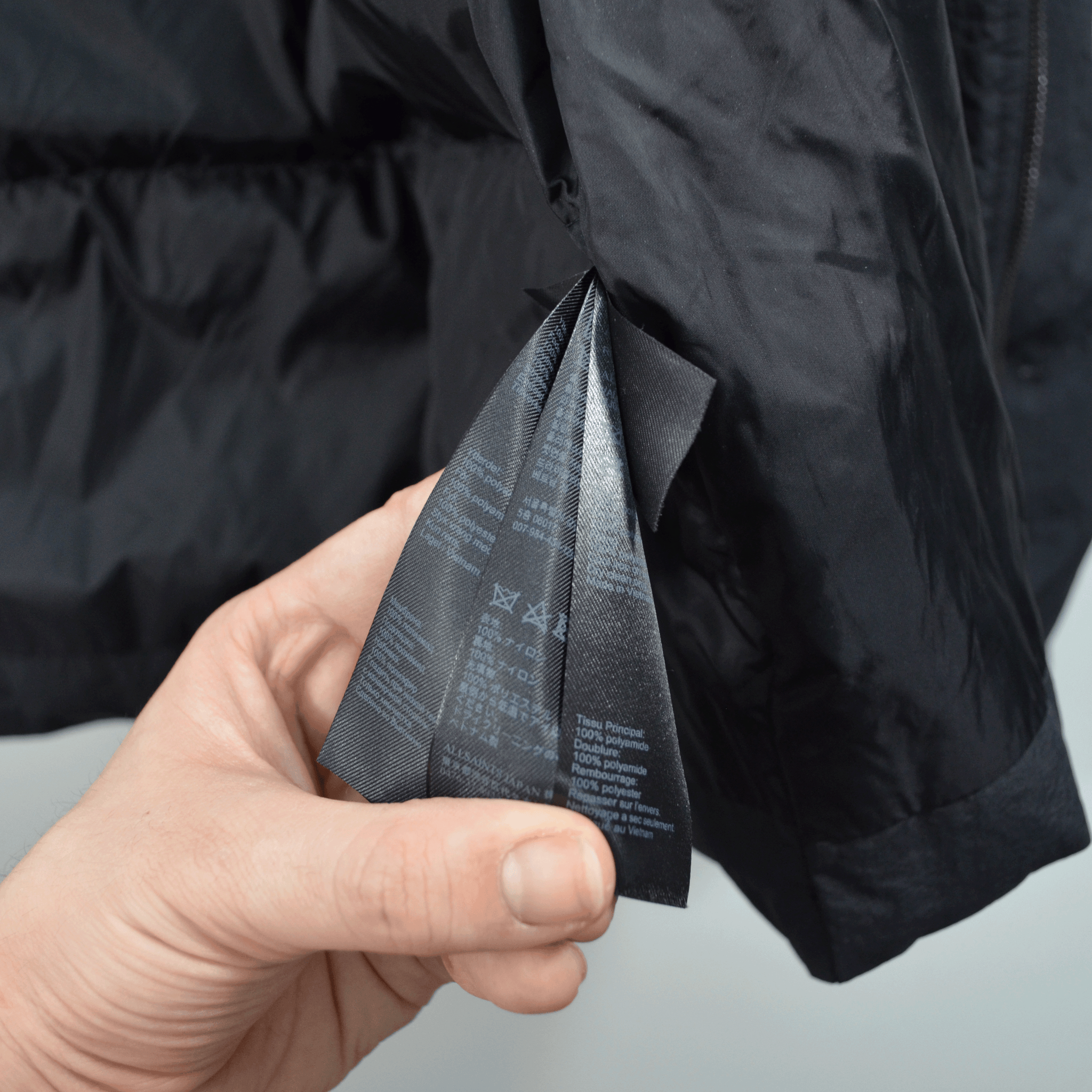 ALL SAINTS BLACK PUFFER / LARGE