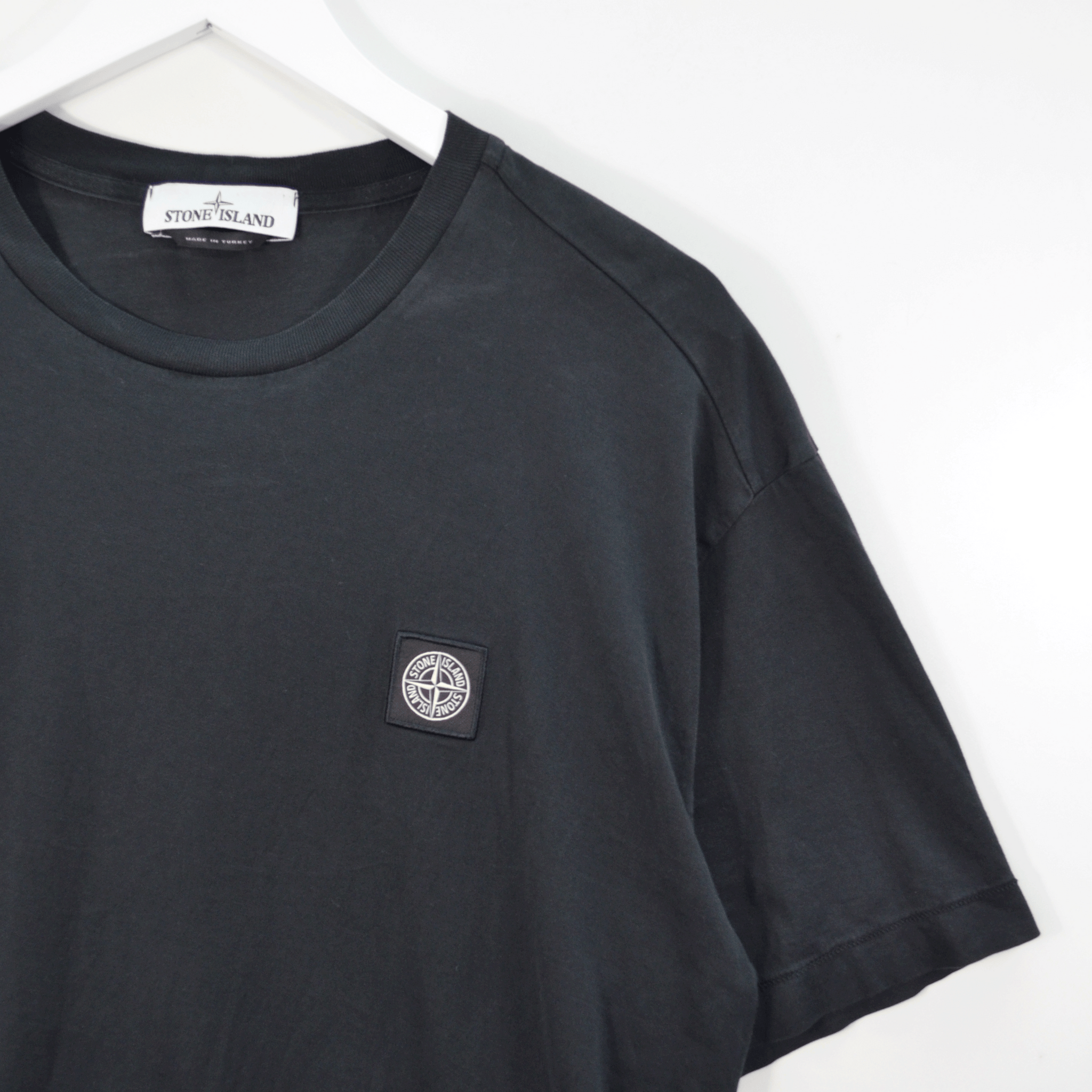 STONE ISLAND BLACK PATCH TEE / XLARGE