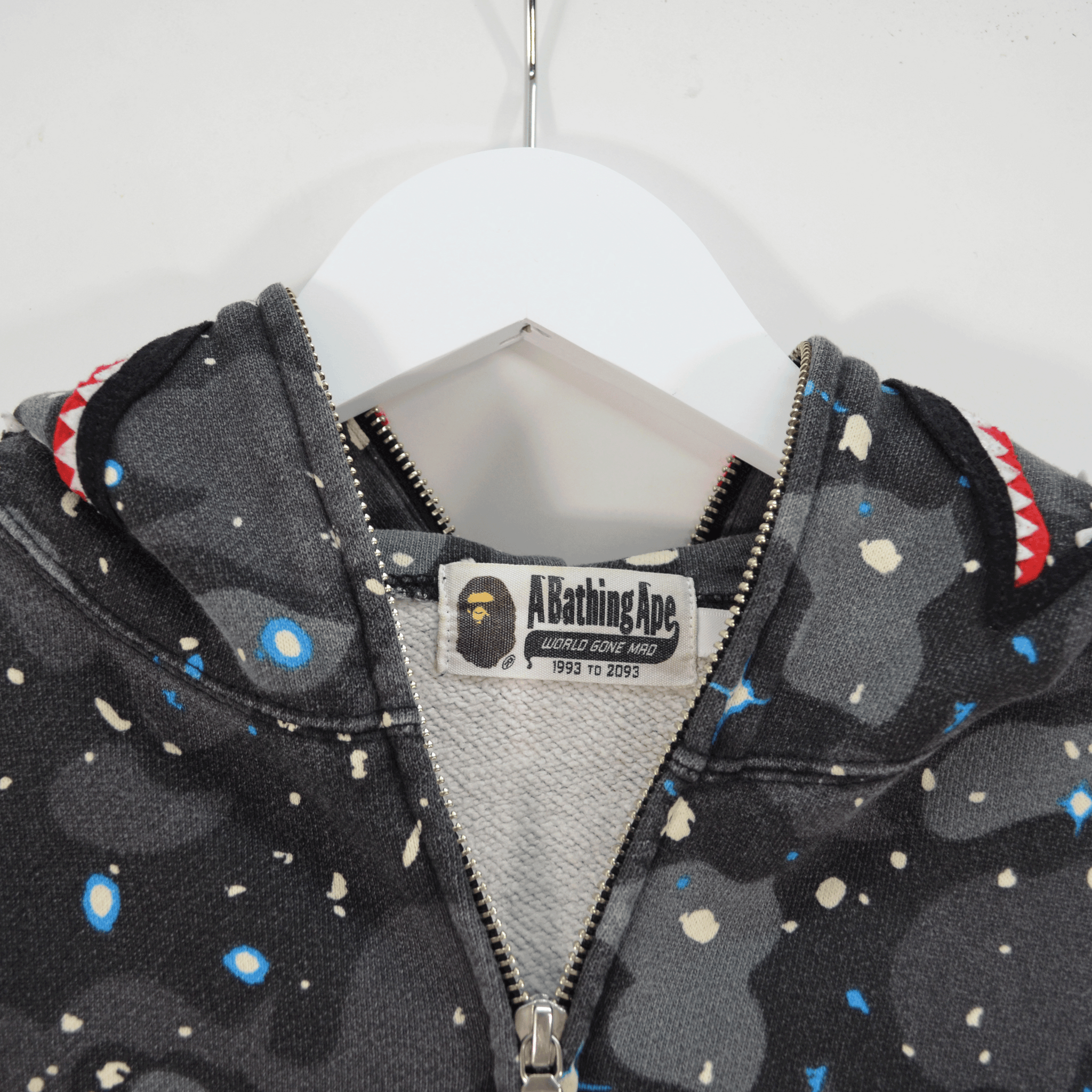 GALAXY BAPE PONR SHARK HOODIE / SMALL