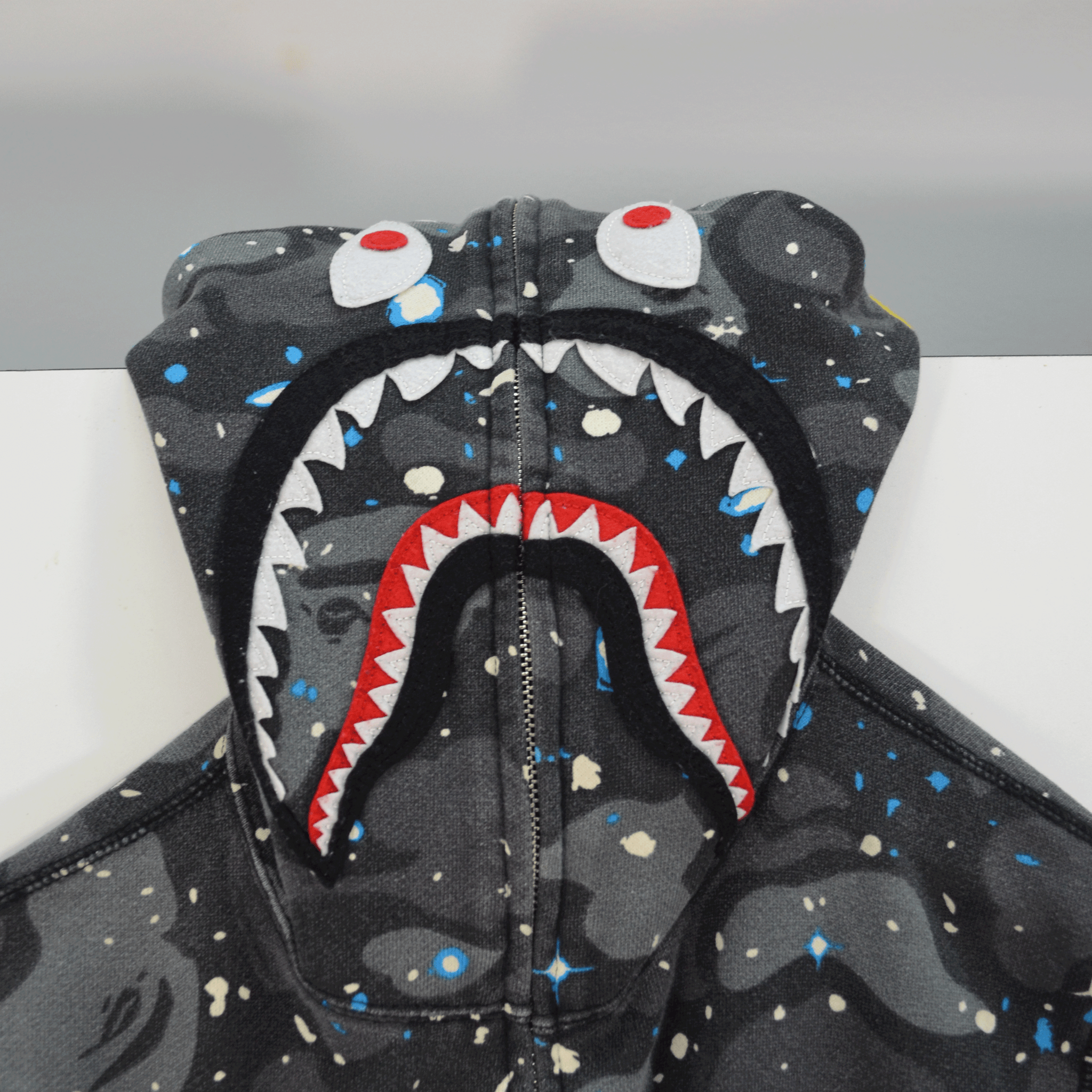 GALAXY BAPE PONR SHARK HOODIE / SMALL