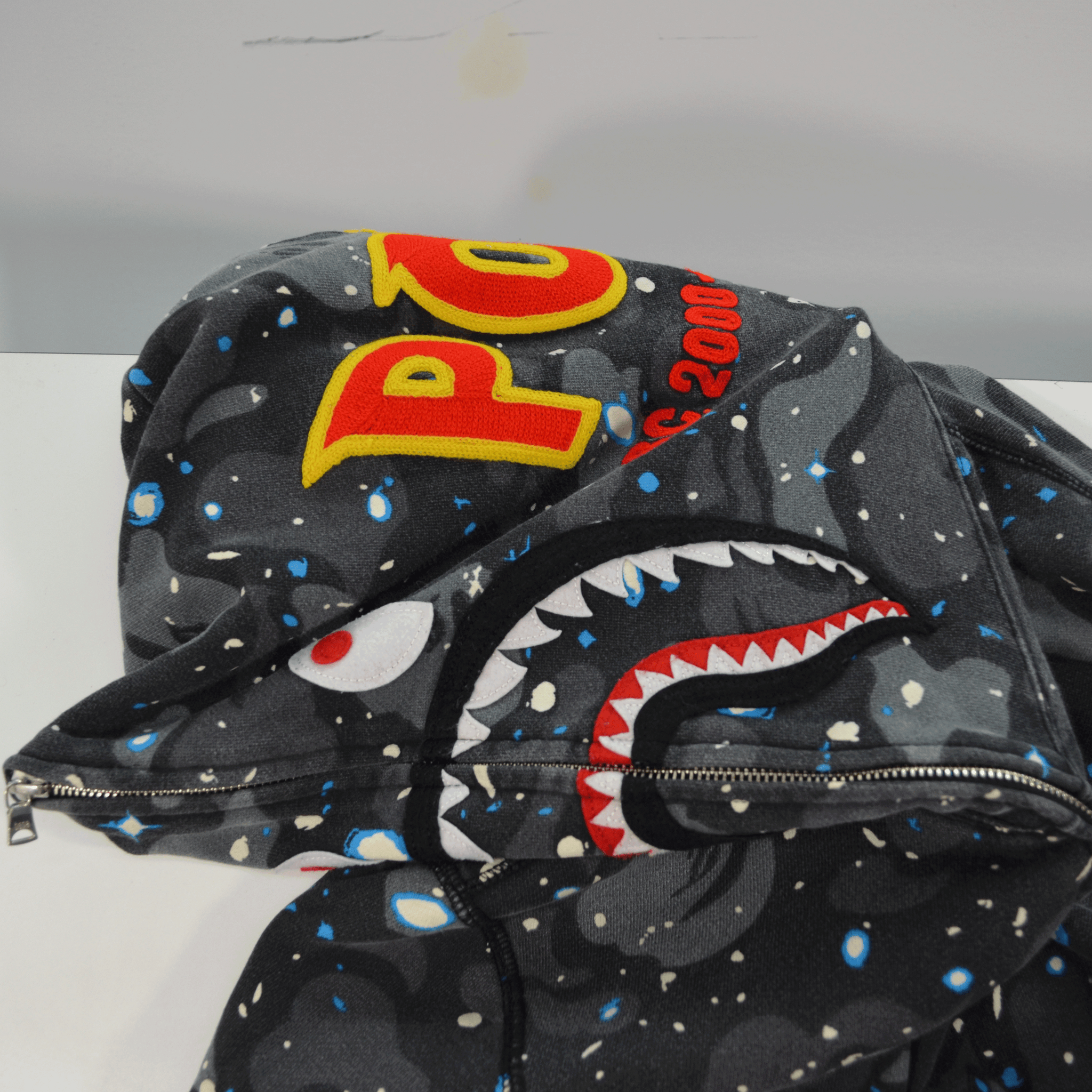 GALAXY BAPE PONR SHARK HOODIE / SMALL