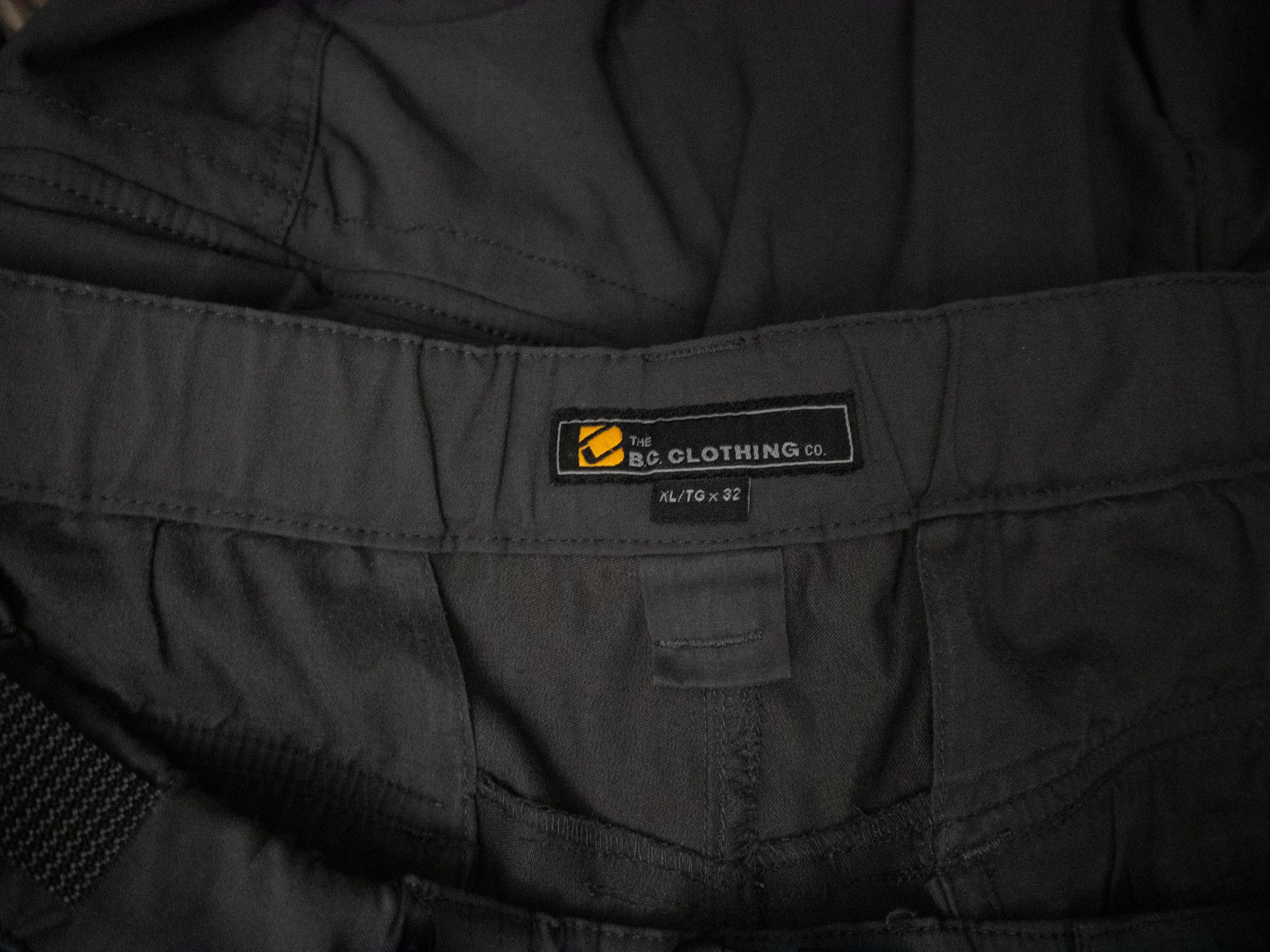 BC CLOTHING WIDE UTILITY CARGO NYLON PANTS / 38x32