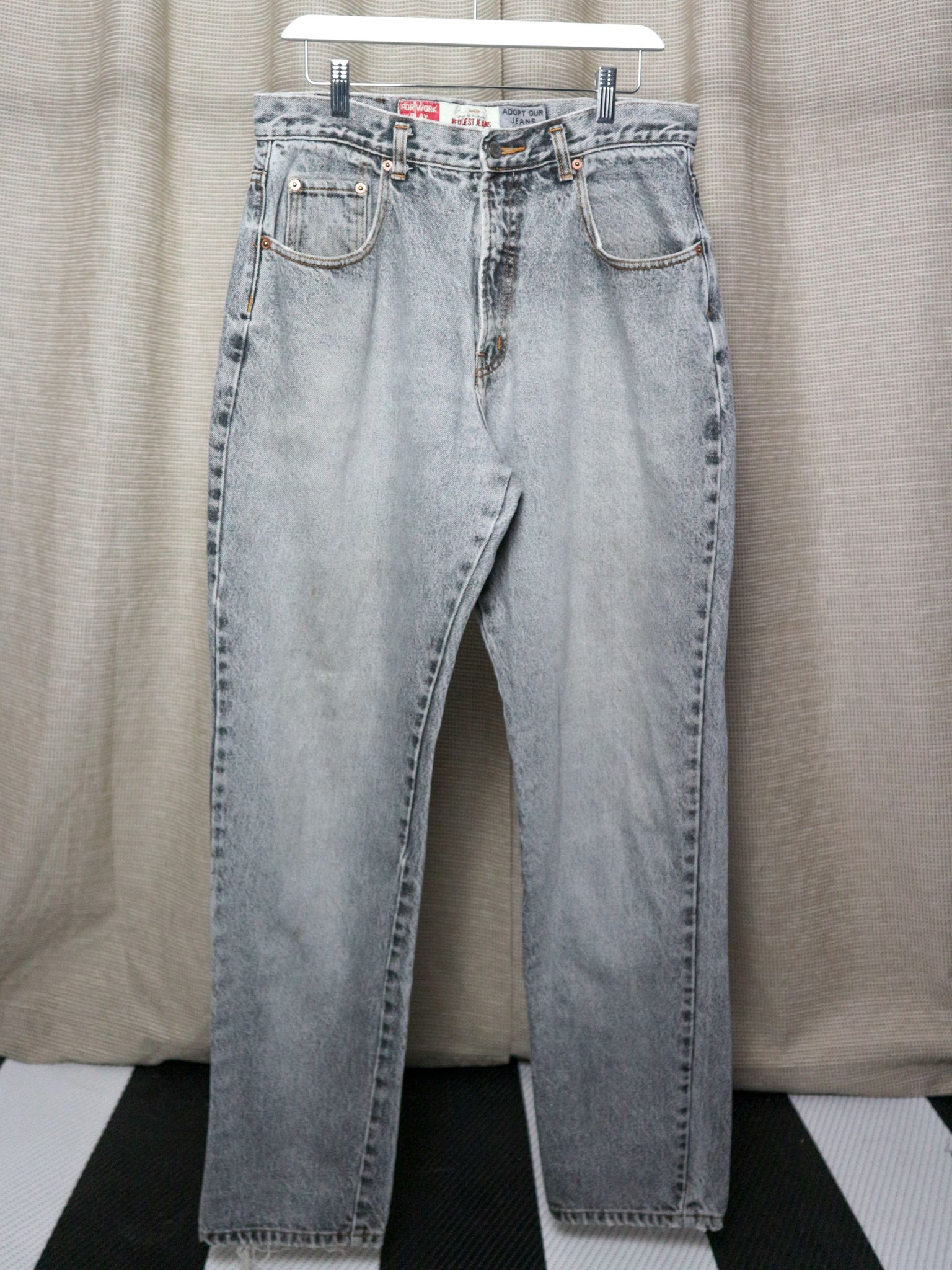 2000s REQUEST GREY CARROT CUT JEANS / 32x34