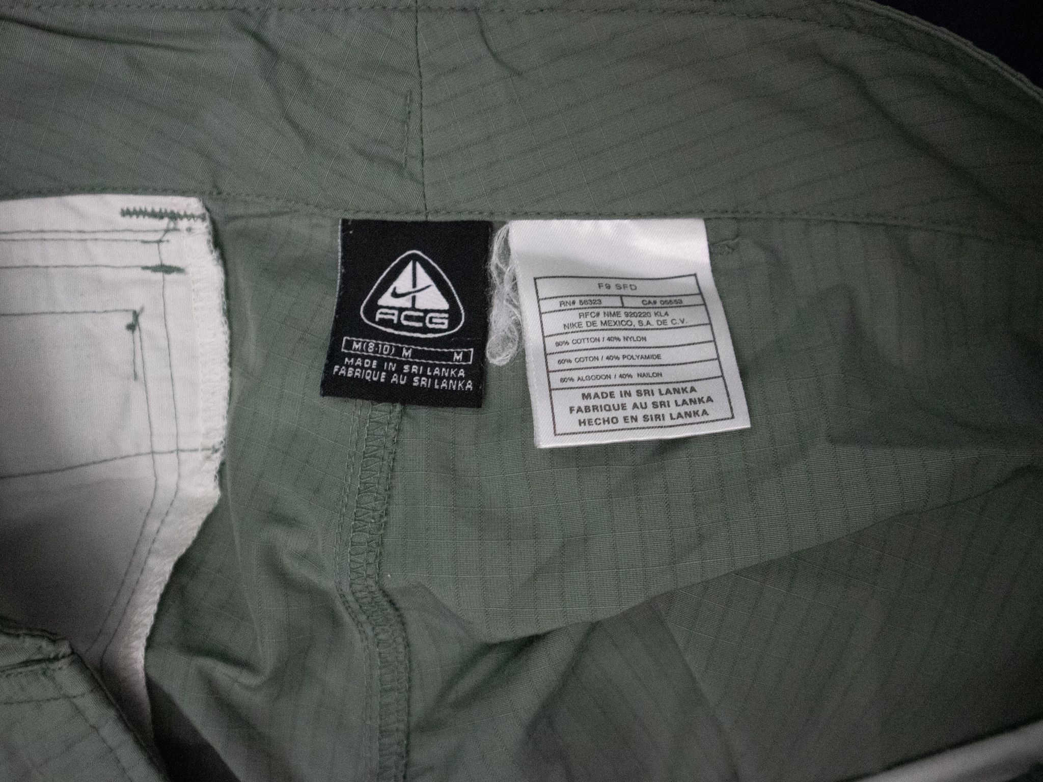 NIKE ACG RELAXED FIT NYLON MIX CARGO PANTS / 34x30