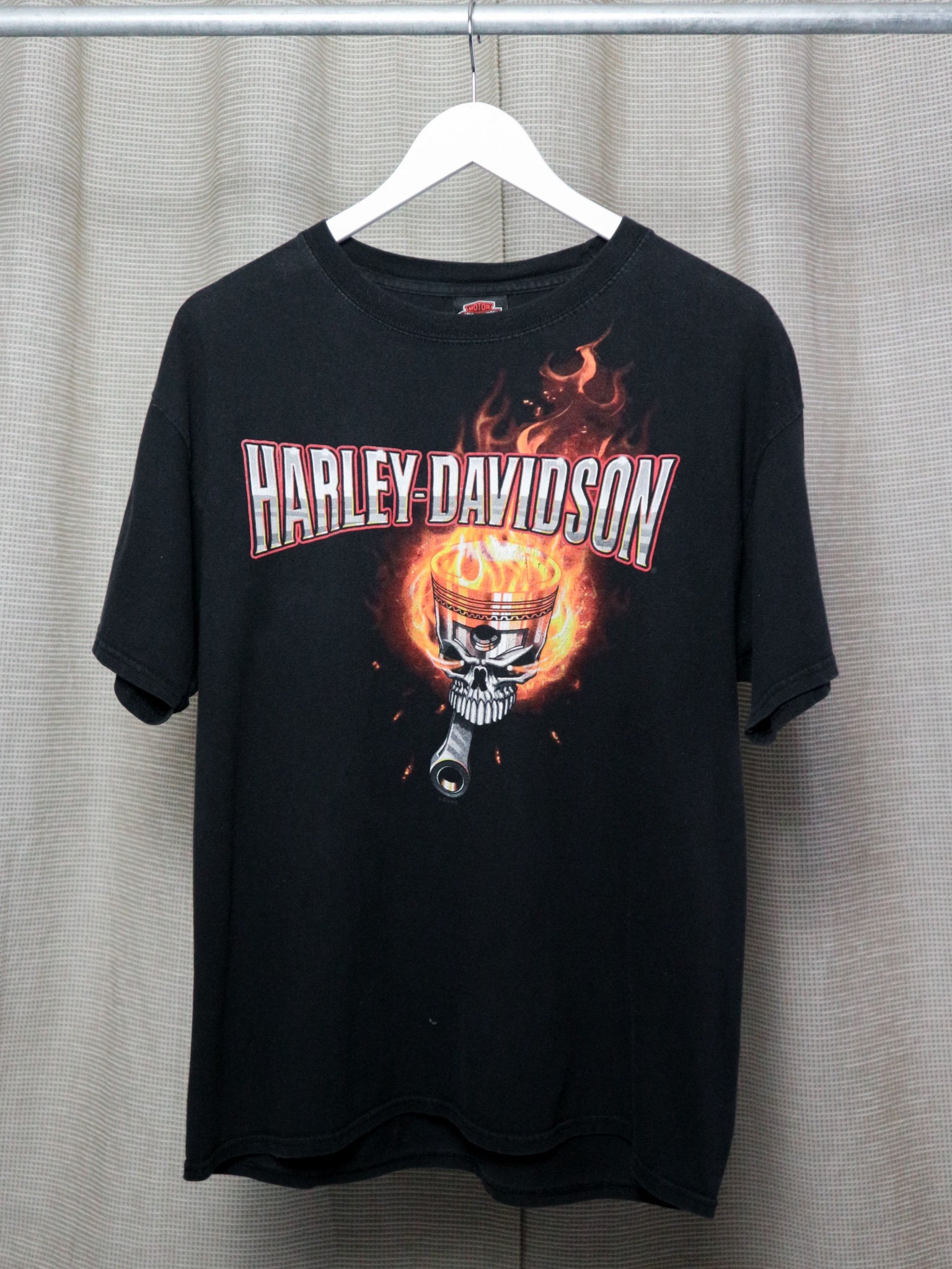 2012s HARLEY DAVIDSON FLAME SKULL TEE / LARGE