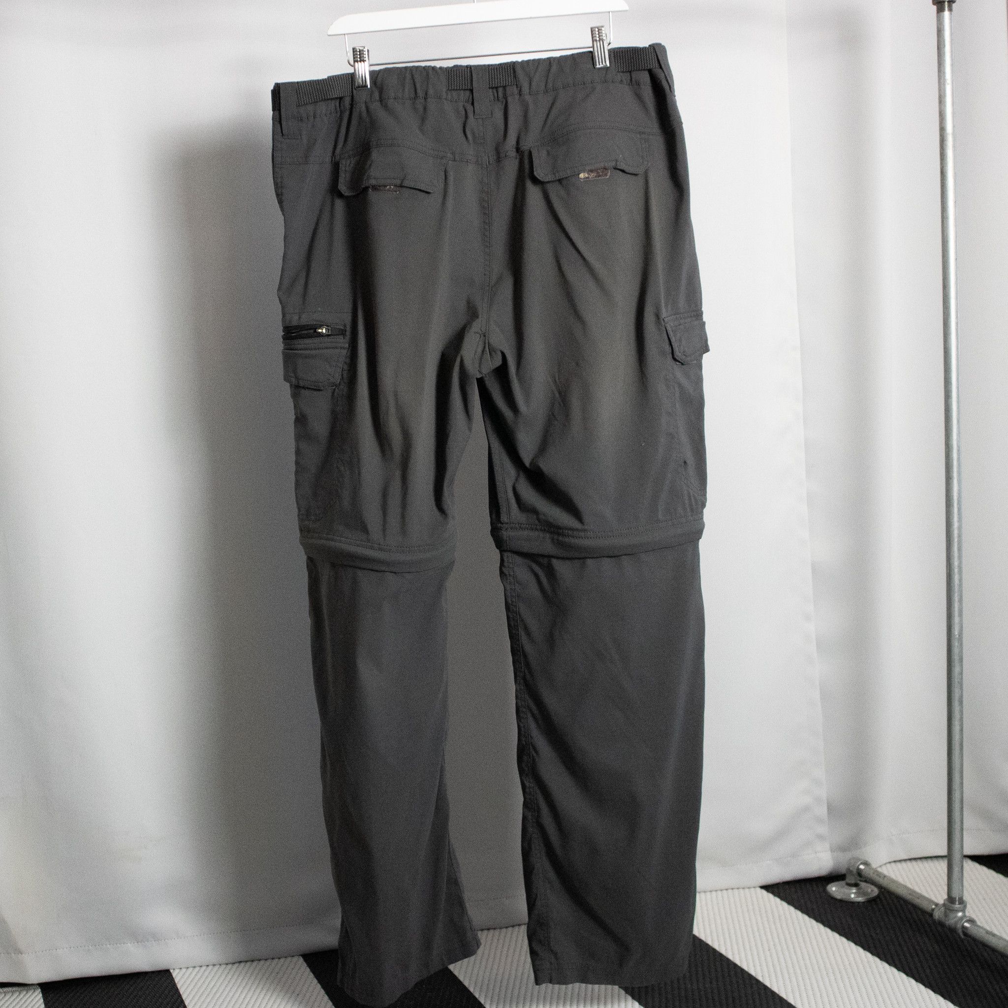 BC CLOTHING WIDE UTILITY CARGO NYLON PANTS / 38x32