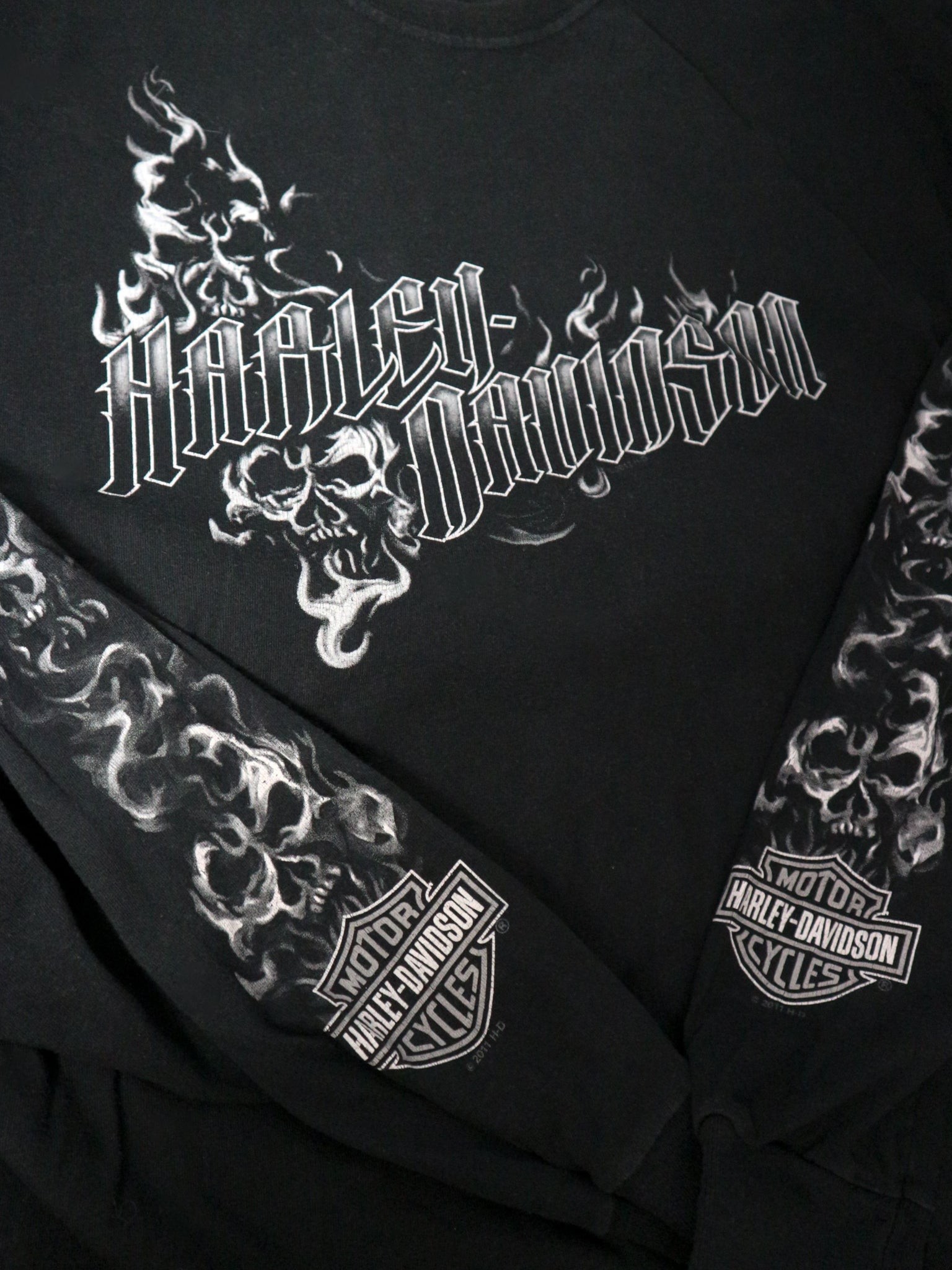 2012s HARLEY DAVIDSON SKULL FLAME LONGSLEEVE / XXLARGE